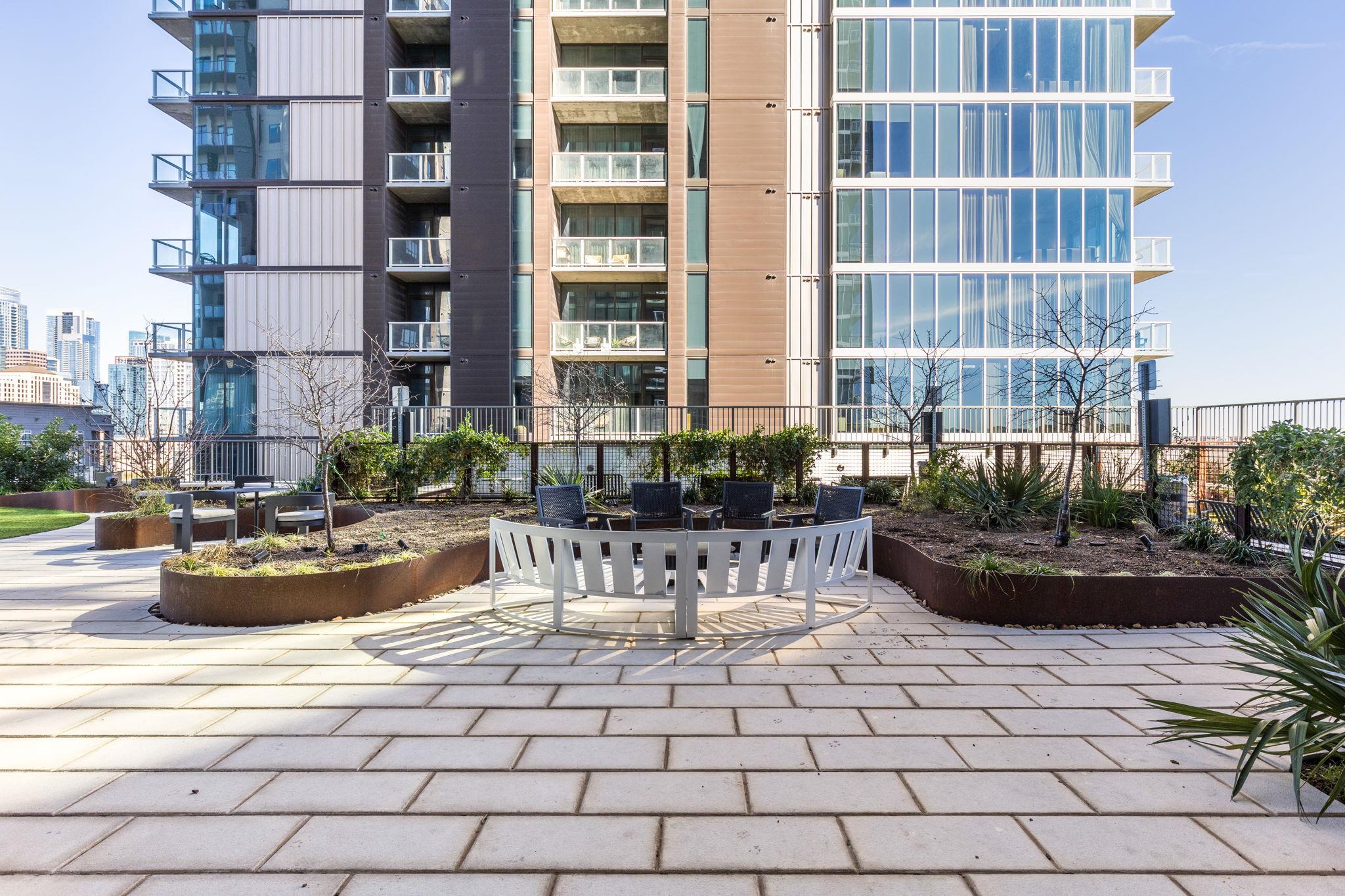 44 East Ave # 2907, Austin, TX 78701