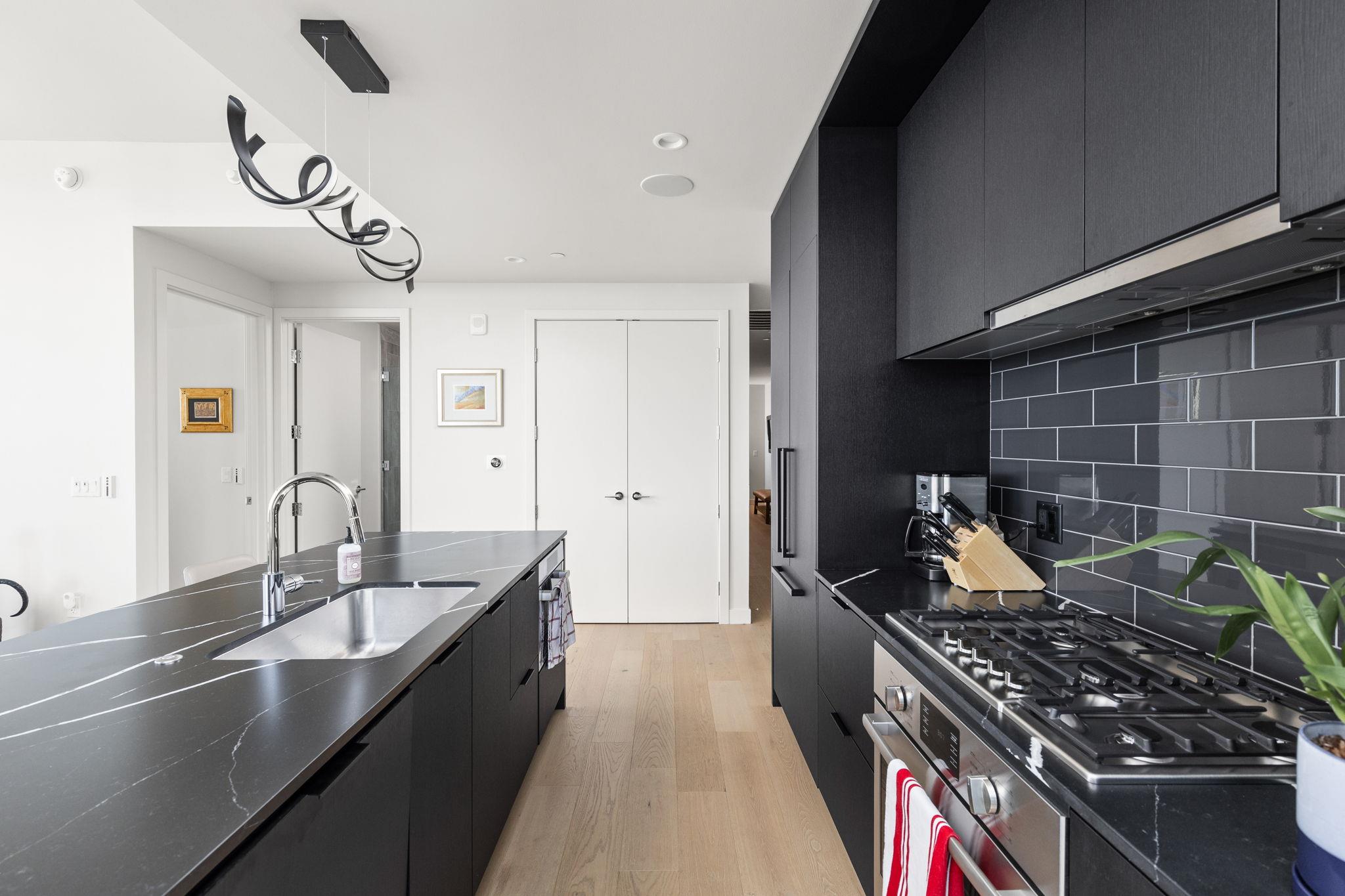 44 East Ave # 2907, Austin, TX 78701