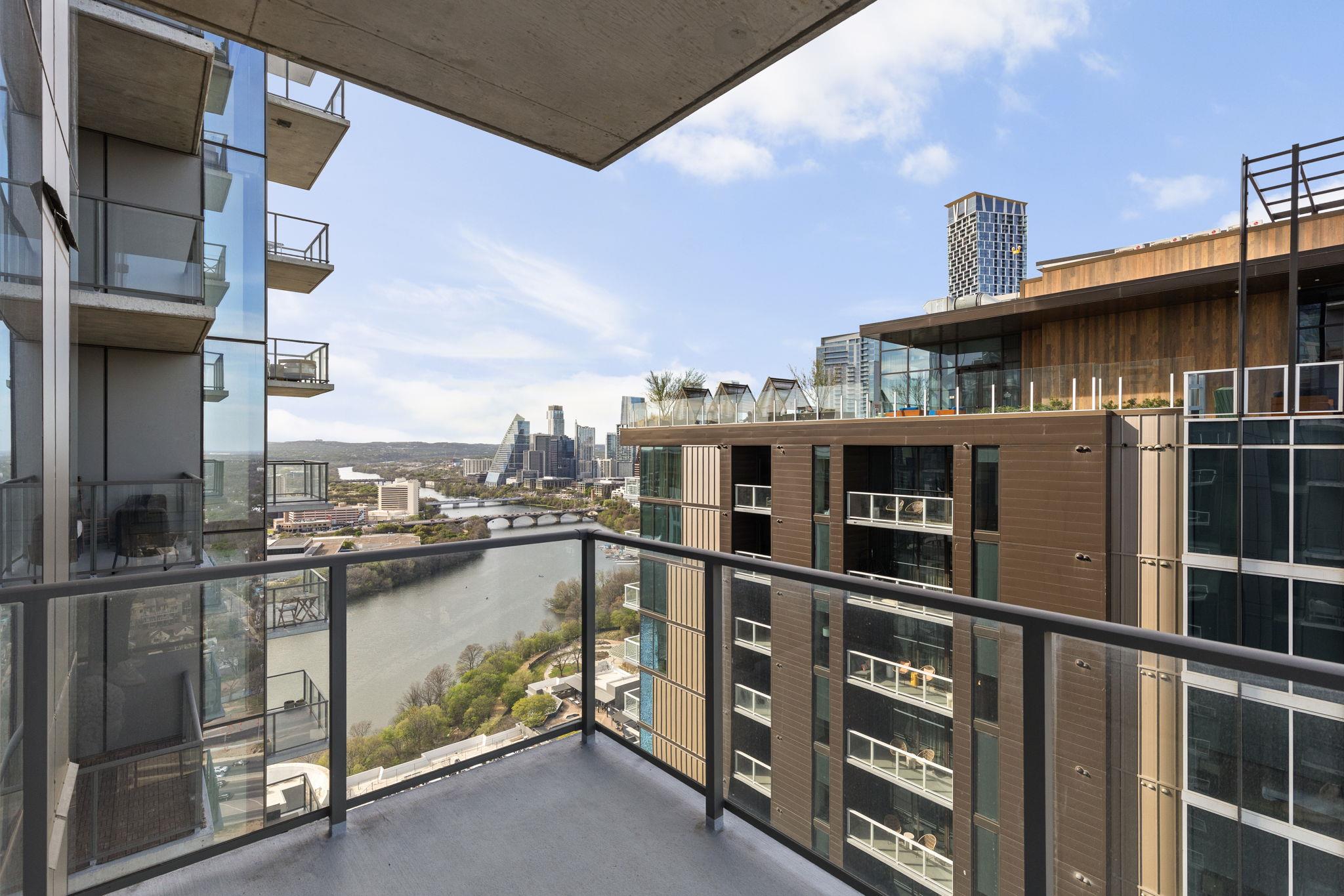 44 East Ave # 2907, Austin, TX 78701