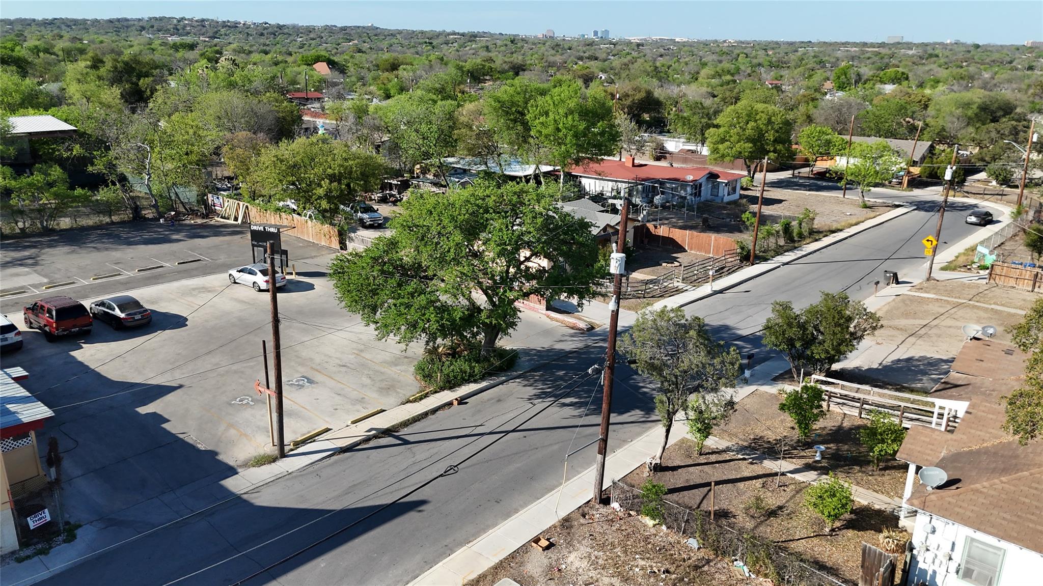 984 Bandera Rd, San Antonio, TX 78228