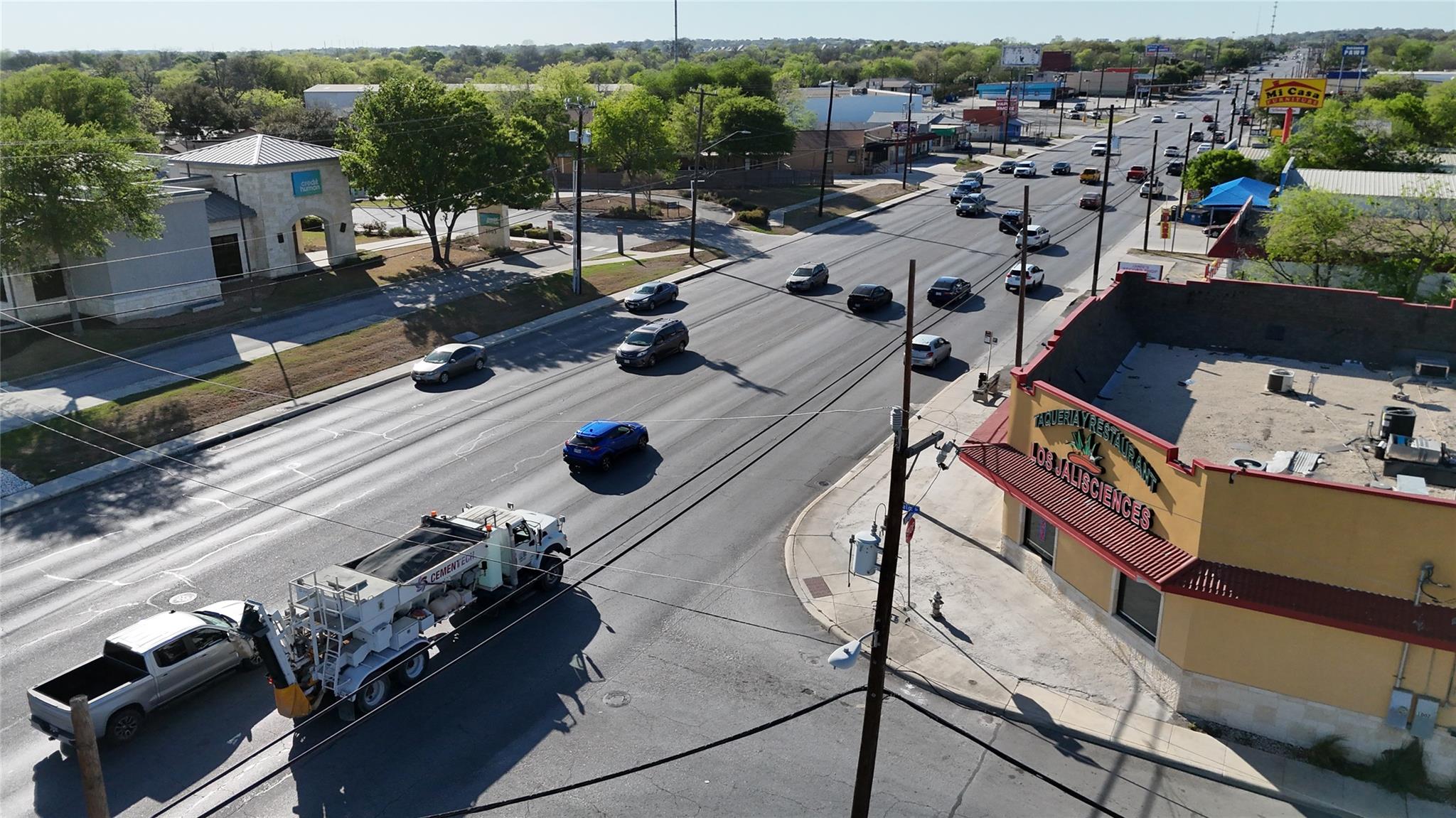 984 Bandera Rd, San Antonio, TX 78228