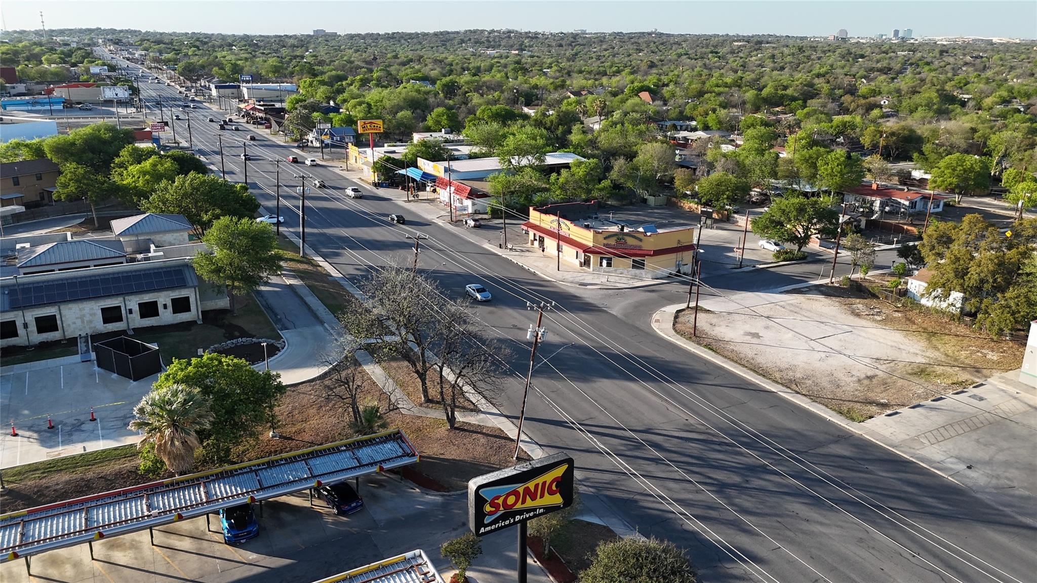 984 Bandera Rd, San Antonio, TX 78228