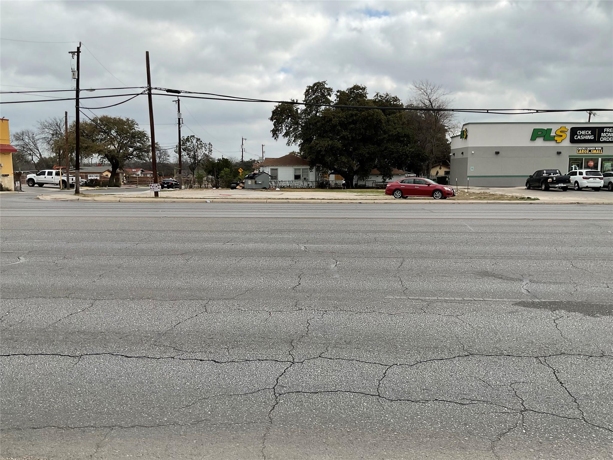 984 Bandera Rd, San Antonio, TX 78228