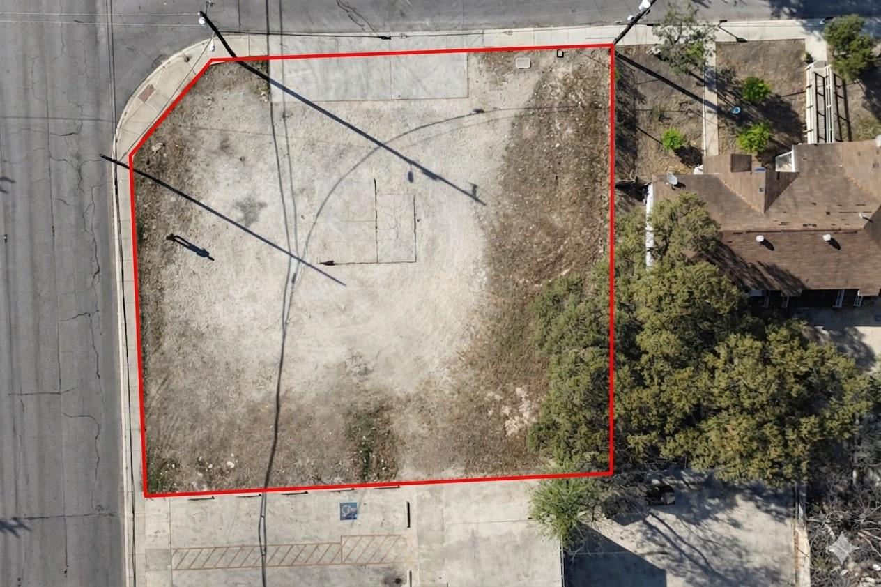 984 Bandera Rd, San Antonio, TX 78228