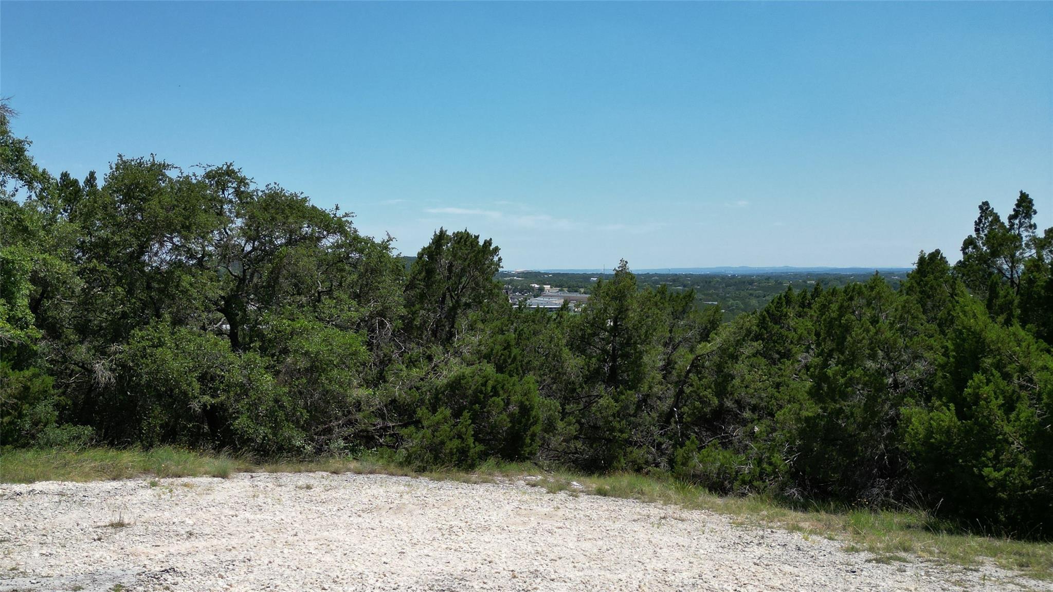 8208 Arroyo Ave, Lago Vista, TX 78645