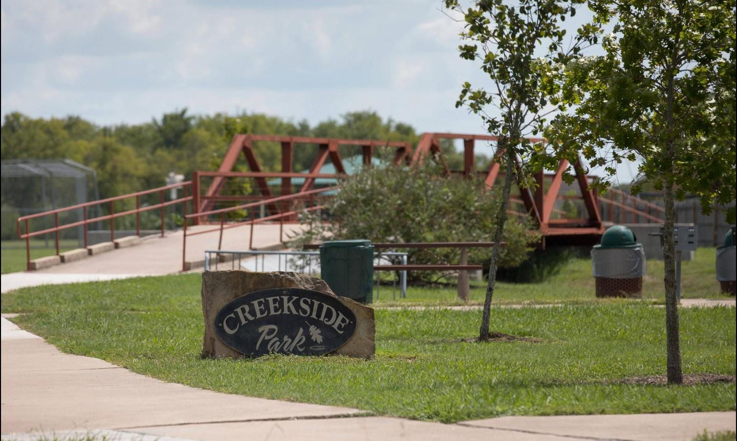 222 Herrera Trl, Hutto, TX 78634