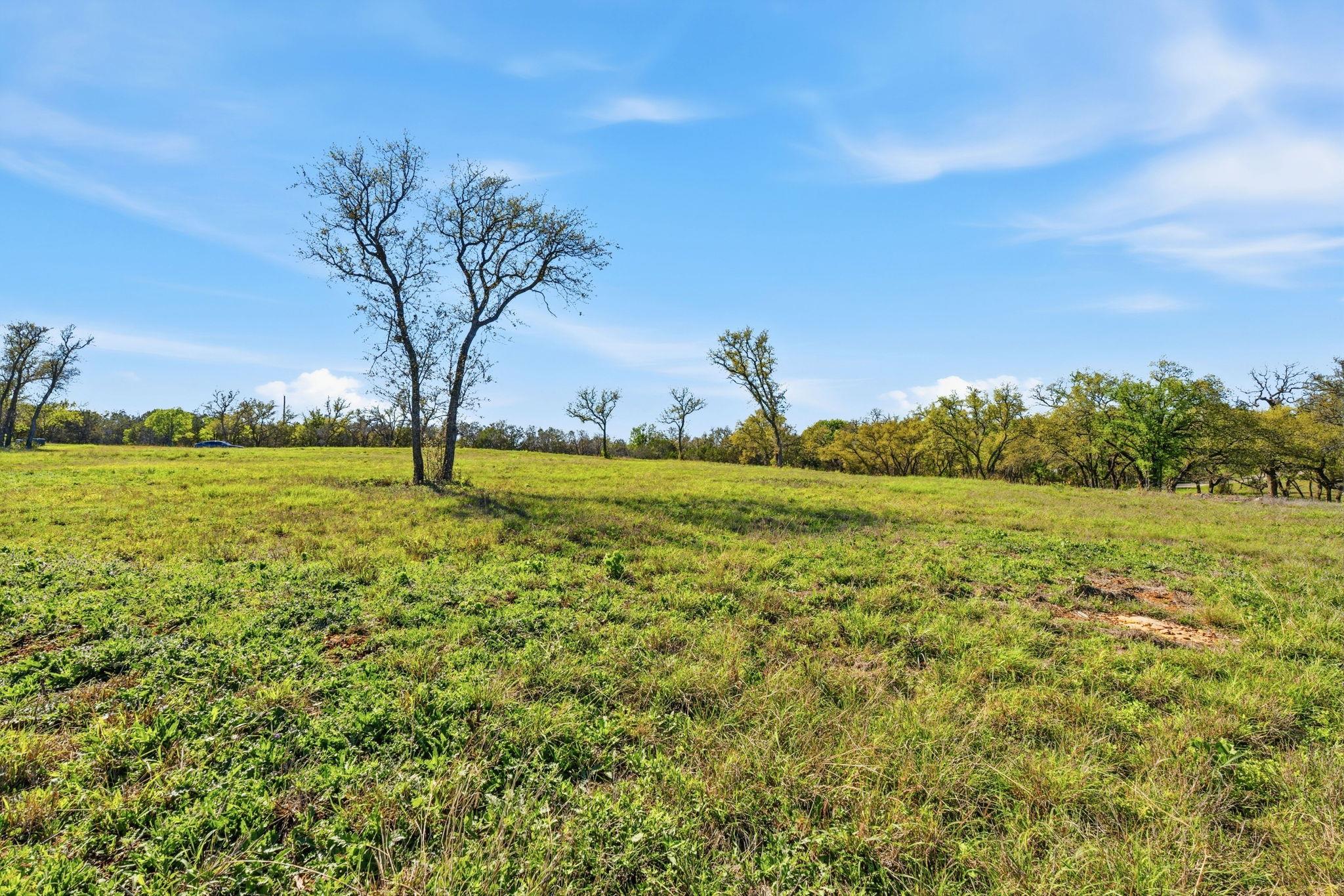 4 Creek Hollow Way, Spicewood, TX 78669