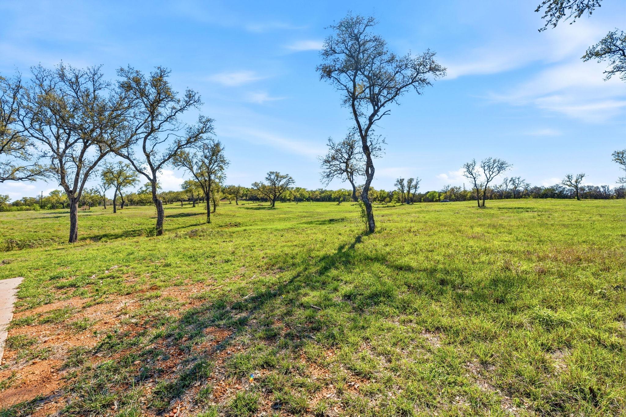 4 Creek Hollow Way, Spicewood, TX 78669