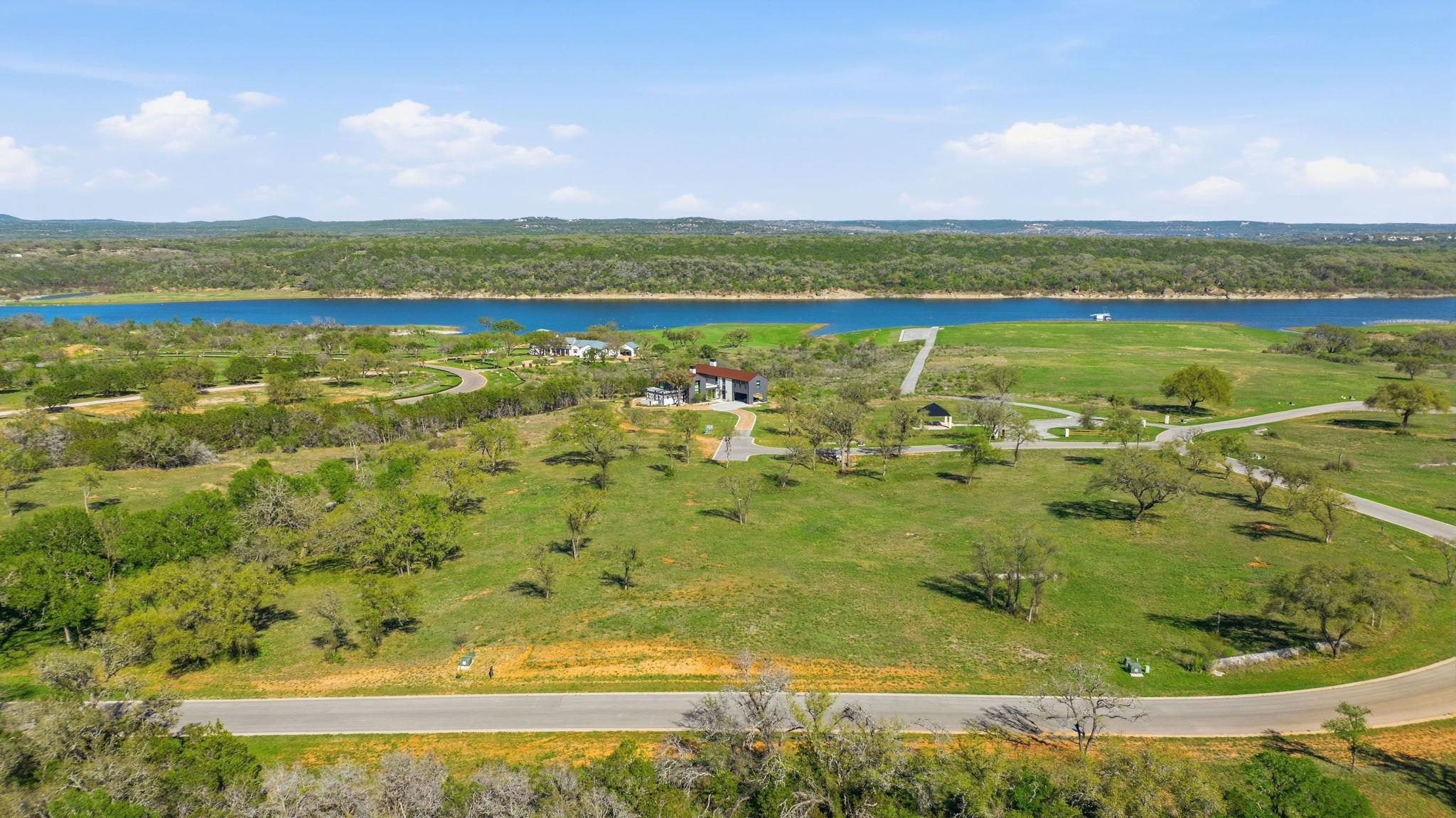 4 Creek Hollow Way, Spicewood, TX 78669