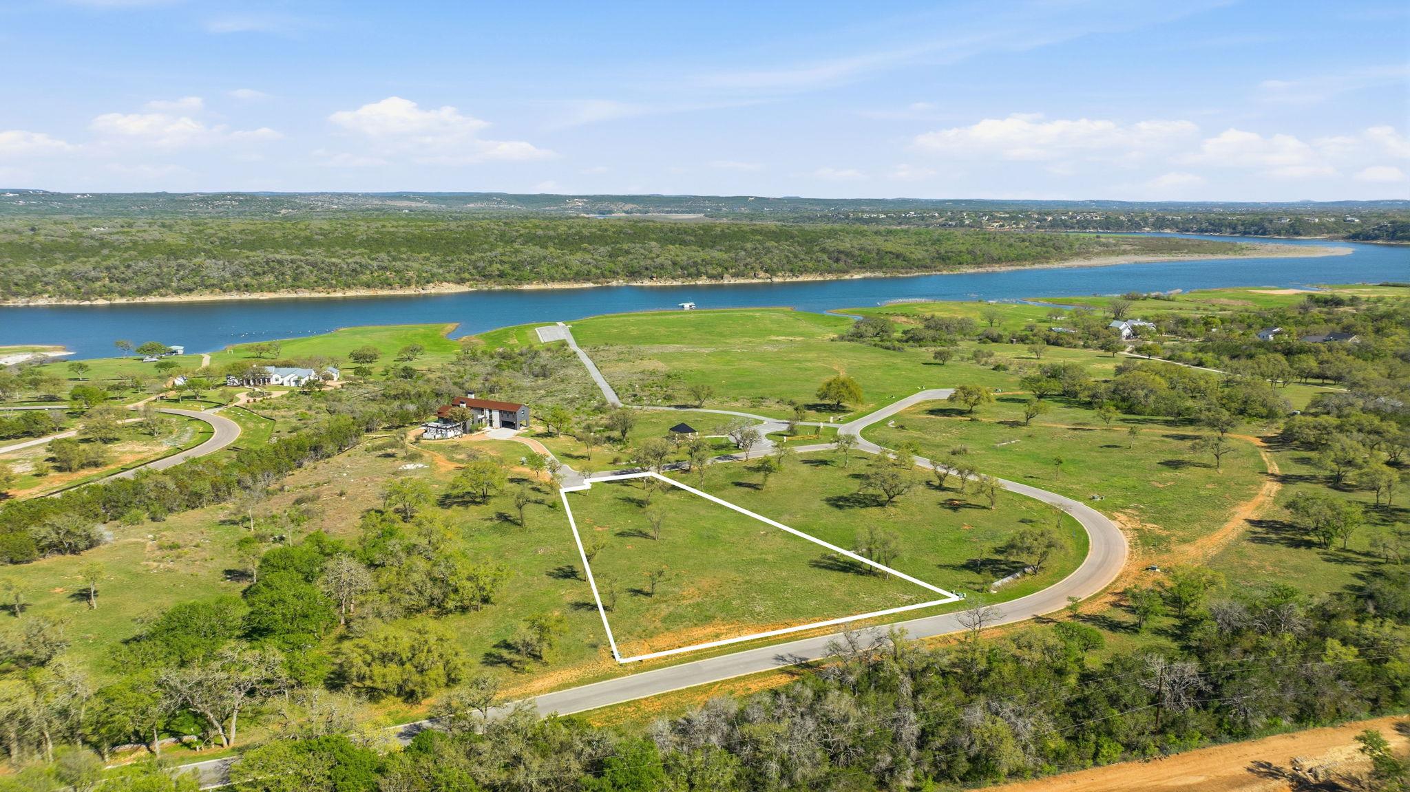 4 Creek Hollow Way, Spicewood, TX 78669