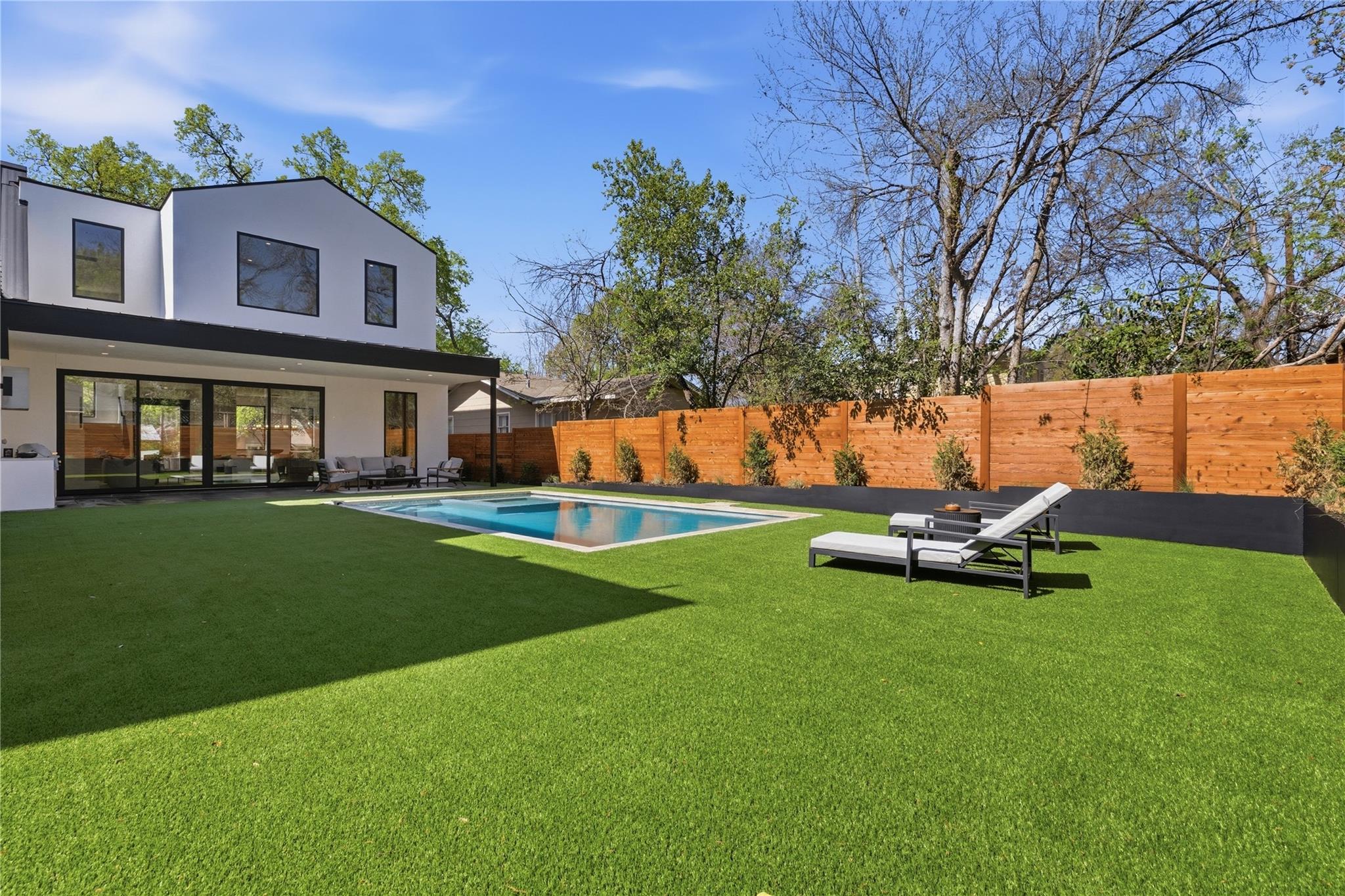 1702 W 30th St, Austin, TX 78703