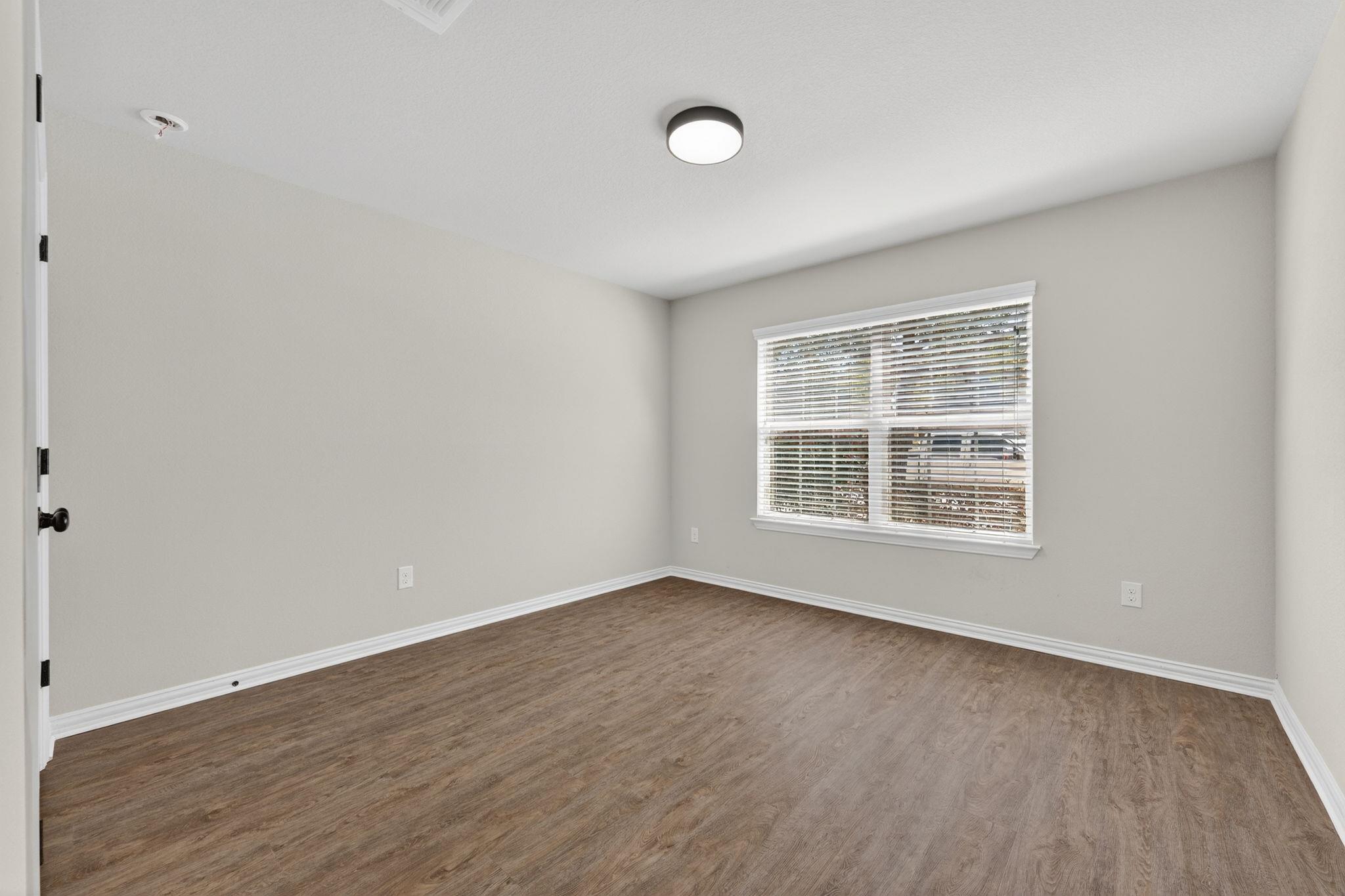 1665 Oyster Crk, Buda, TX 78610