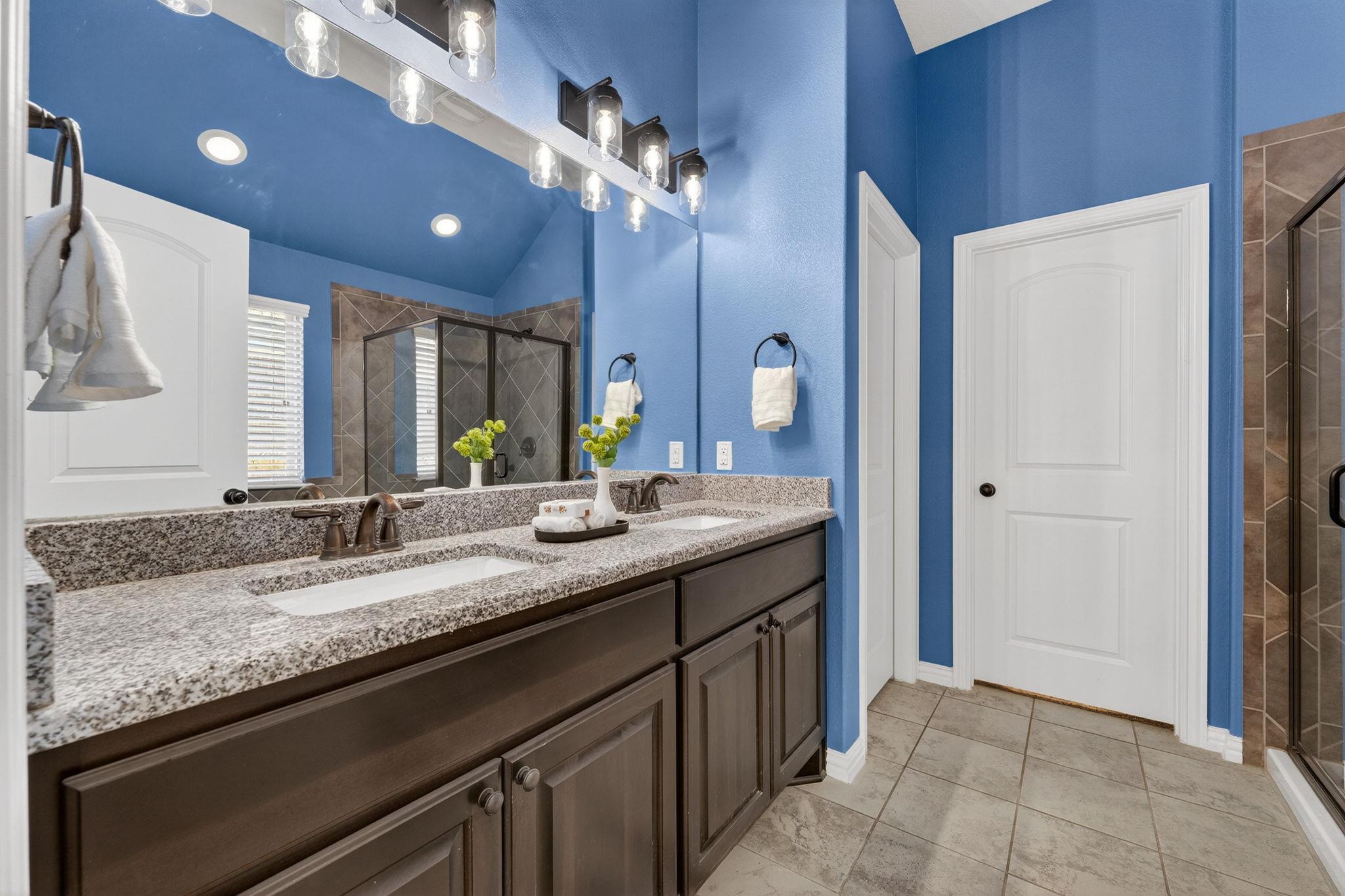 1665 Oyster Crk, Buda, TX 78610