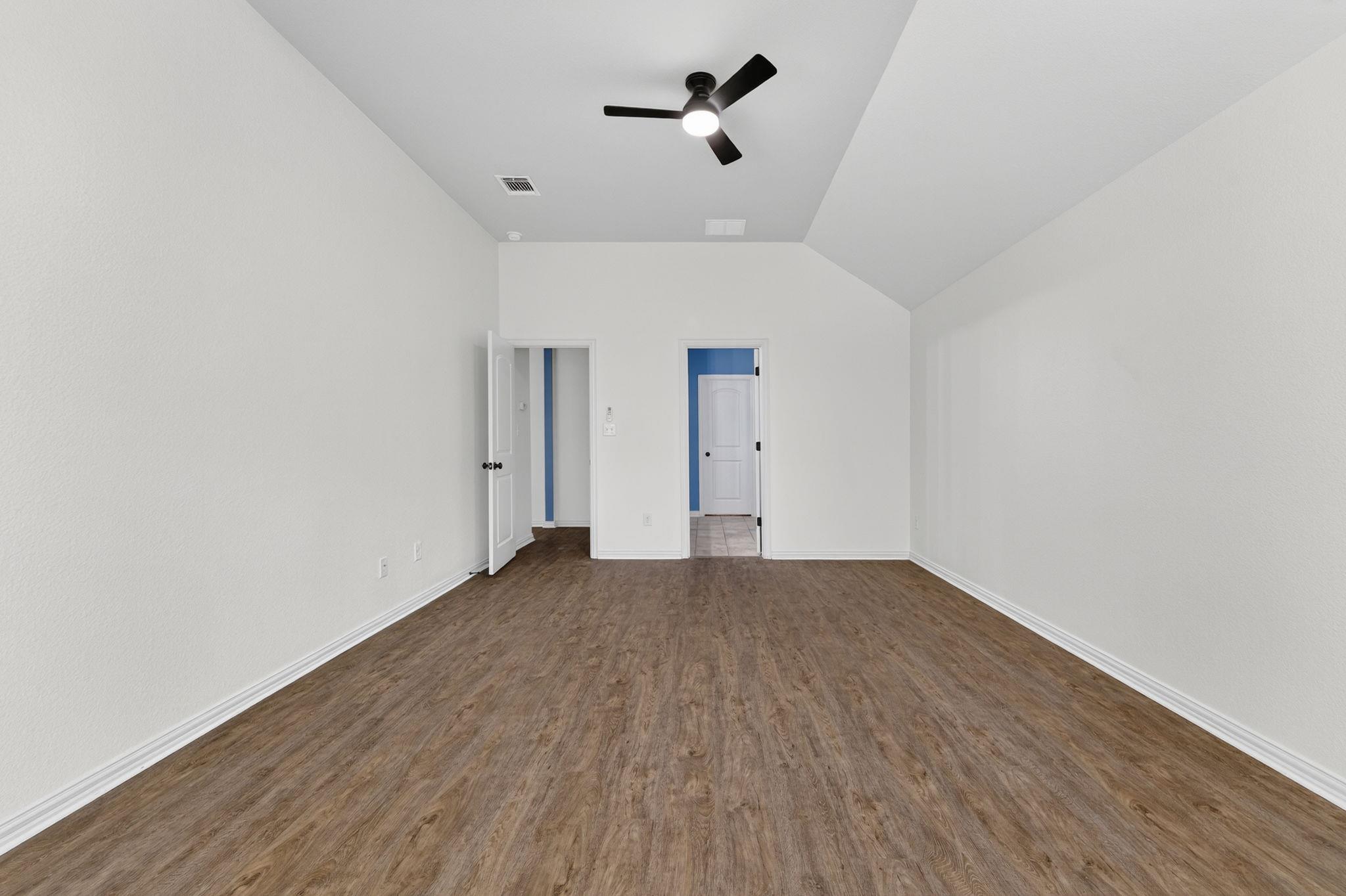 1665 Oyster Crk, Buda, TX 78610