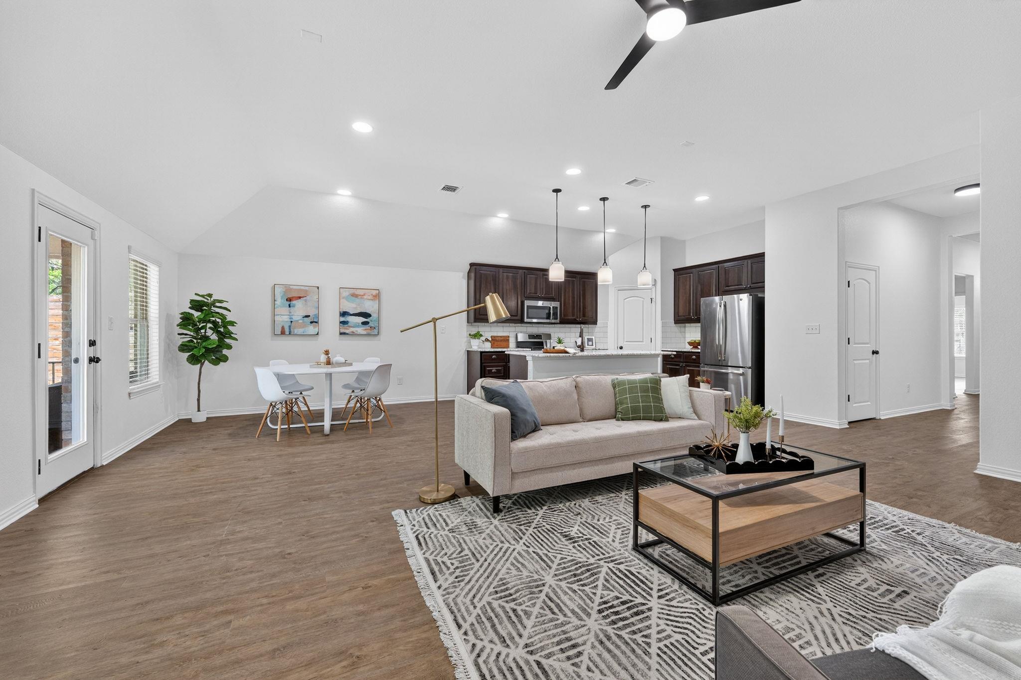 1665 Oyster Crk, Buda, TX 78610