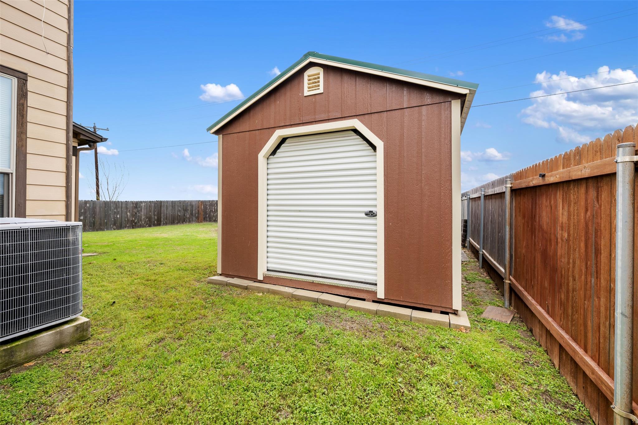 316 Carrington St, Hutto, TX 78634
