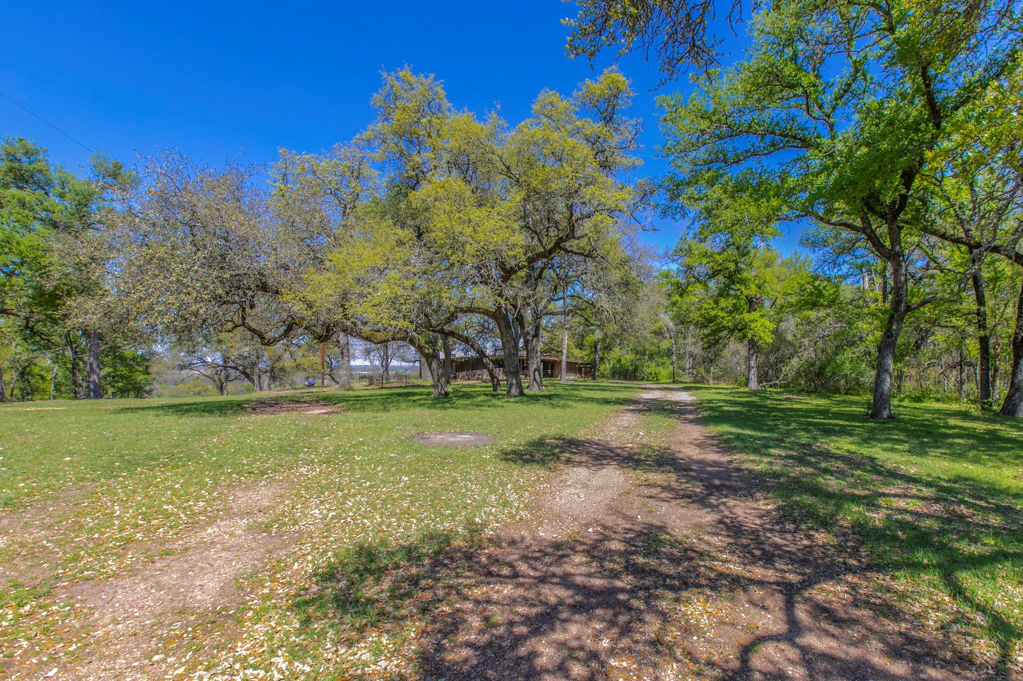 1500 County Road 405, Buckholts, TX 76518