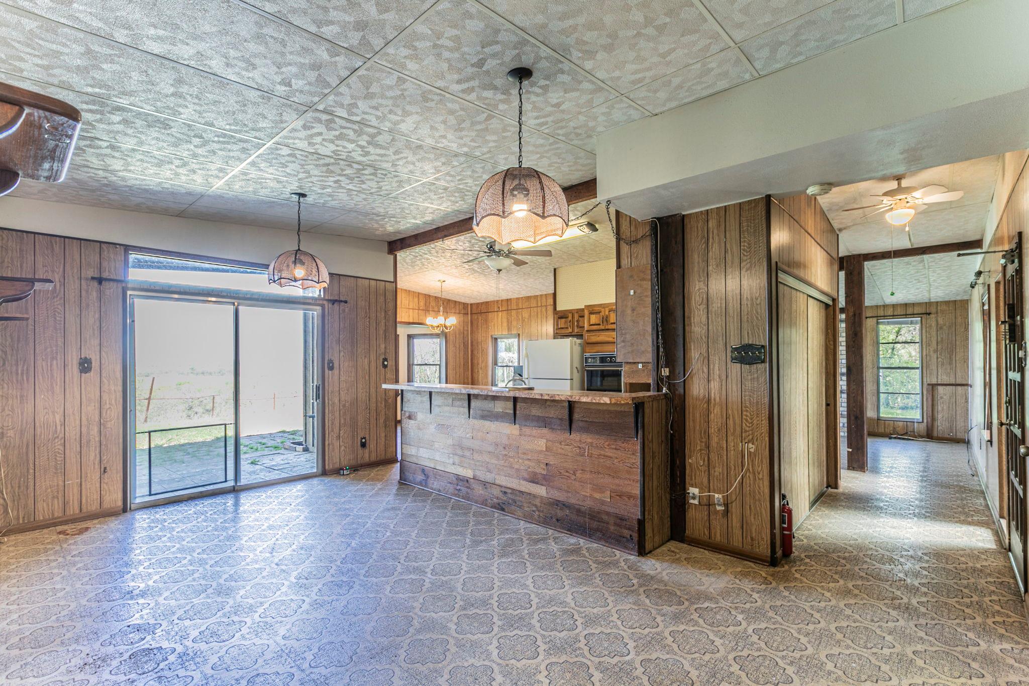 1500 County Road 405, Buckholts, TX 76518