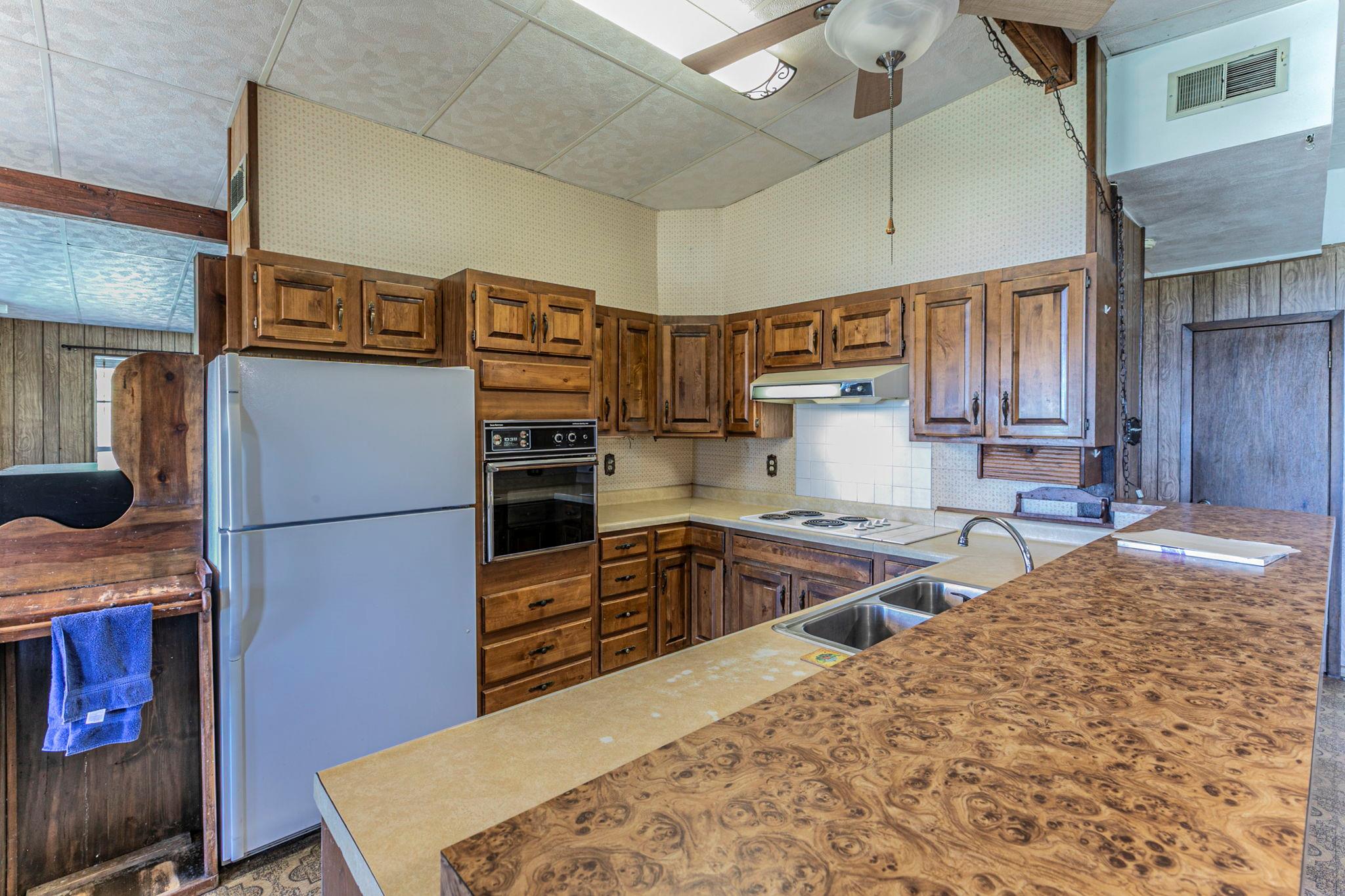 1500 County Road 405, Buckholts, TX 76518