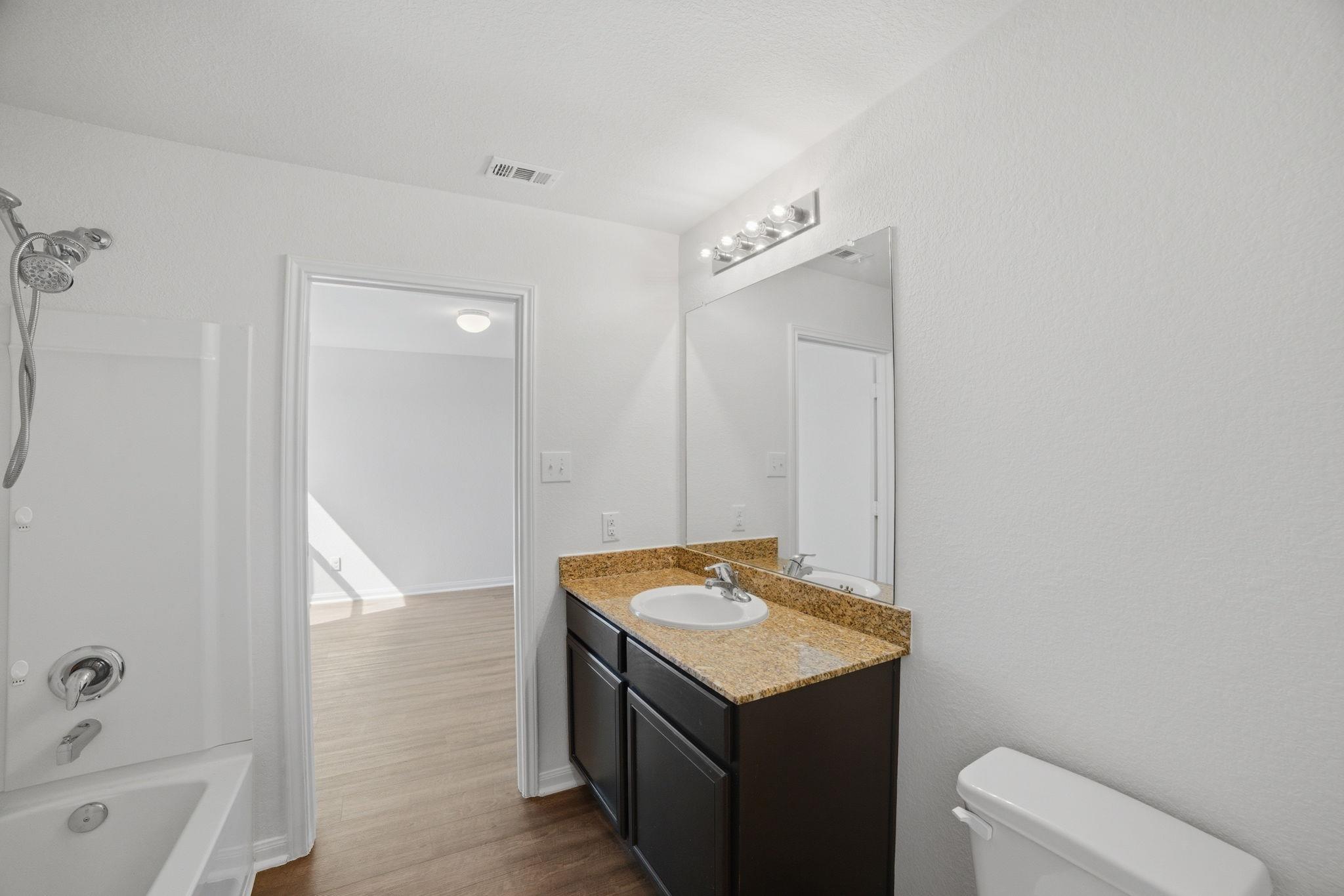 5017 Cressler Ln # 28G, Jarrell, TX 76537