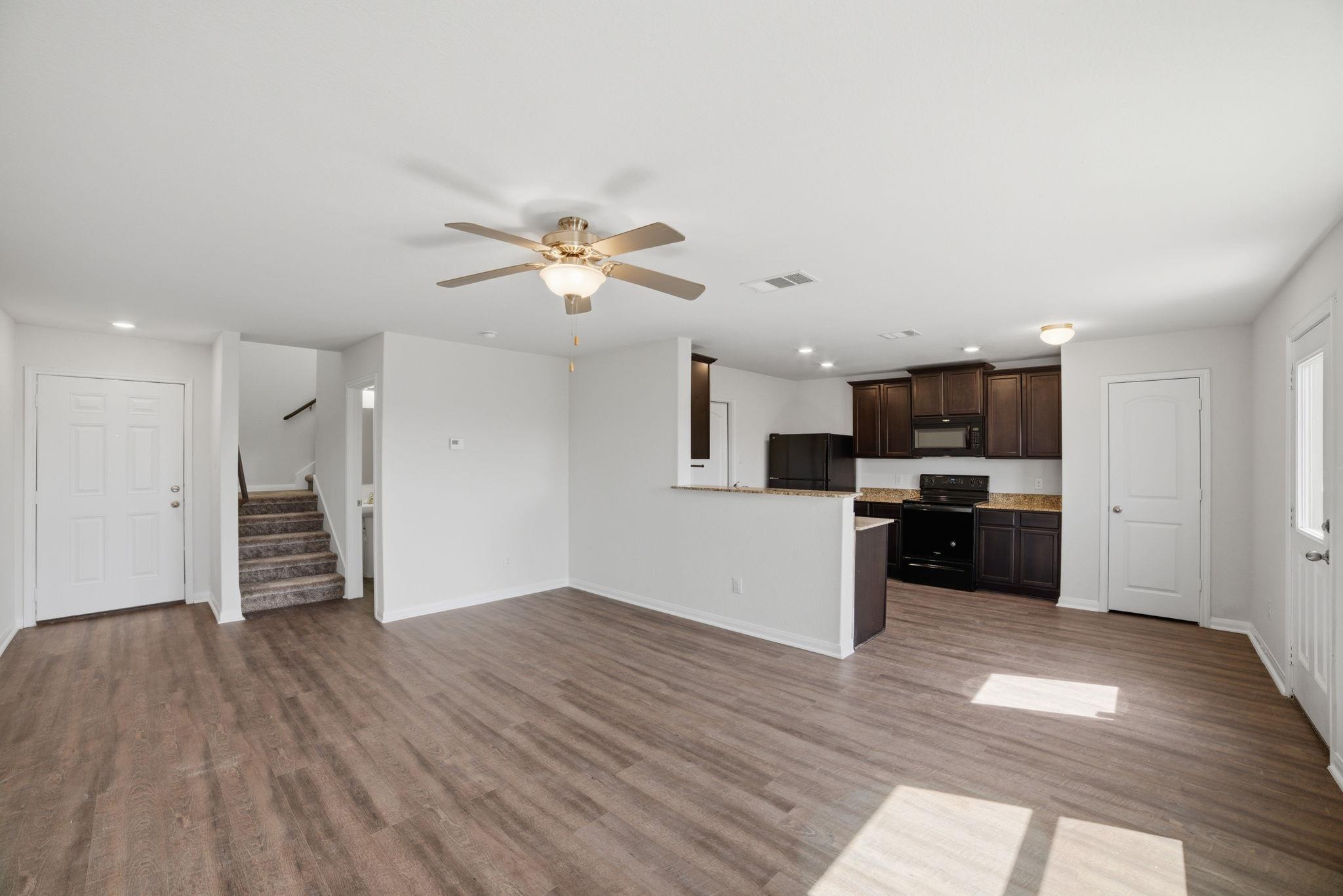 5017 Cressler Ln # 28G, Jarrell, TX 76537