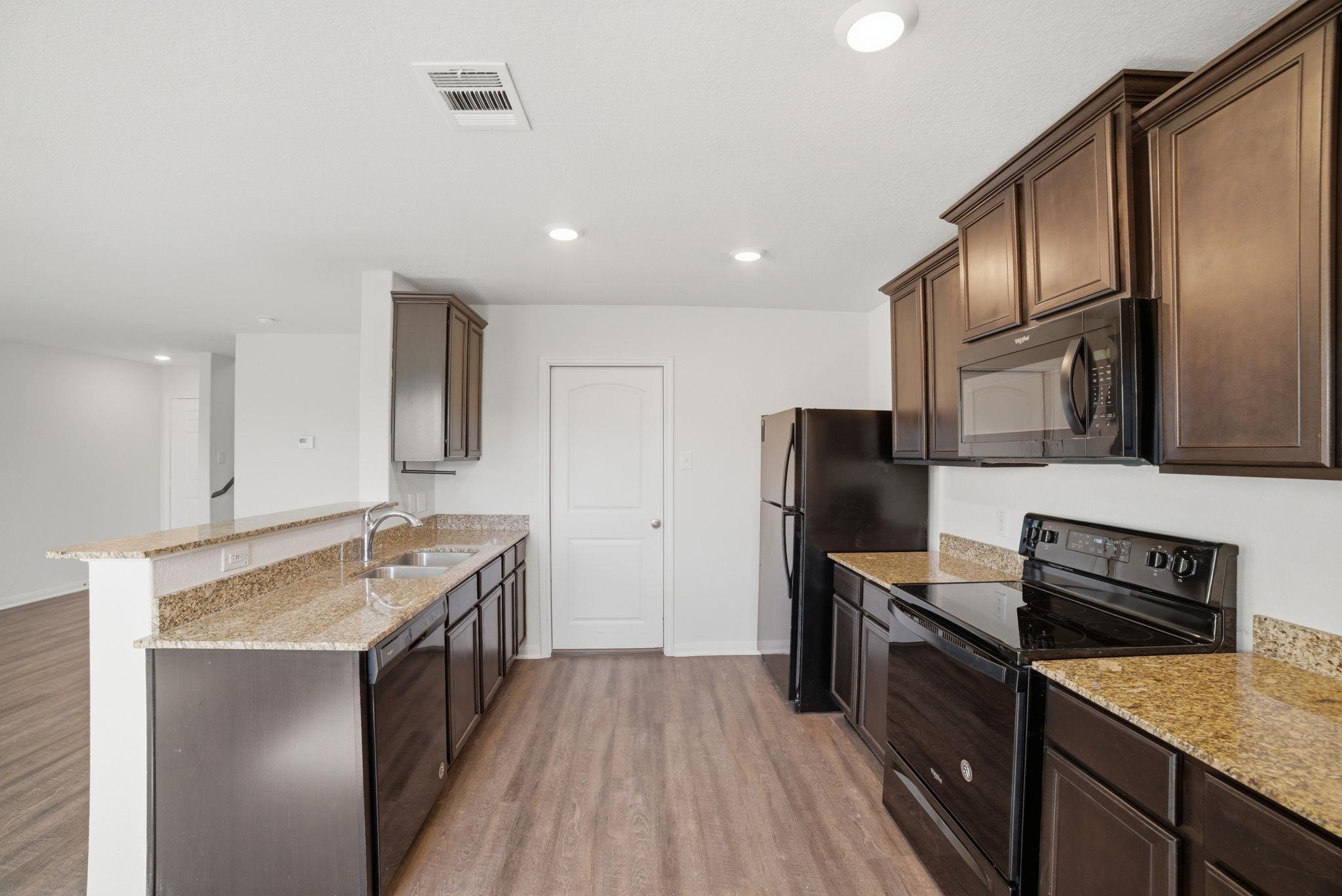 5017 Cressler Ln # 28G, Jarrell, TX 76537