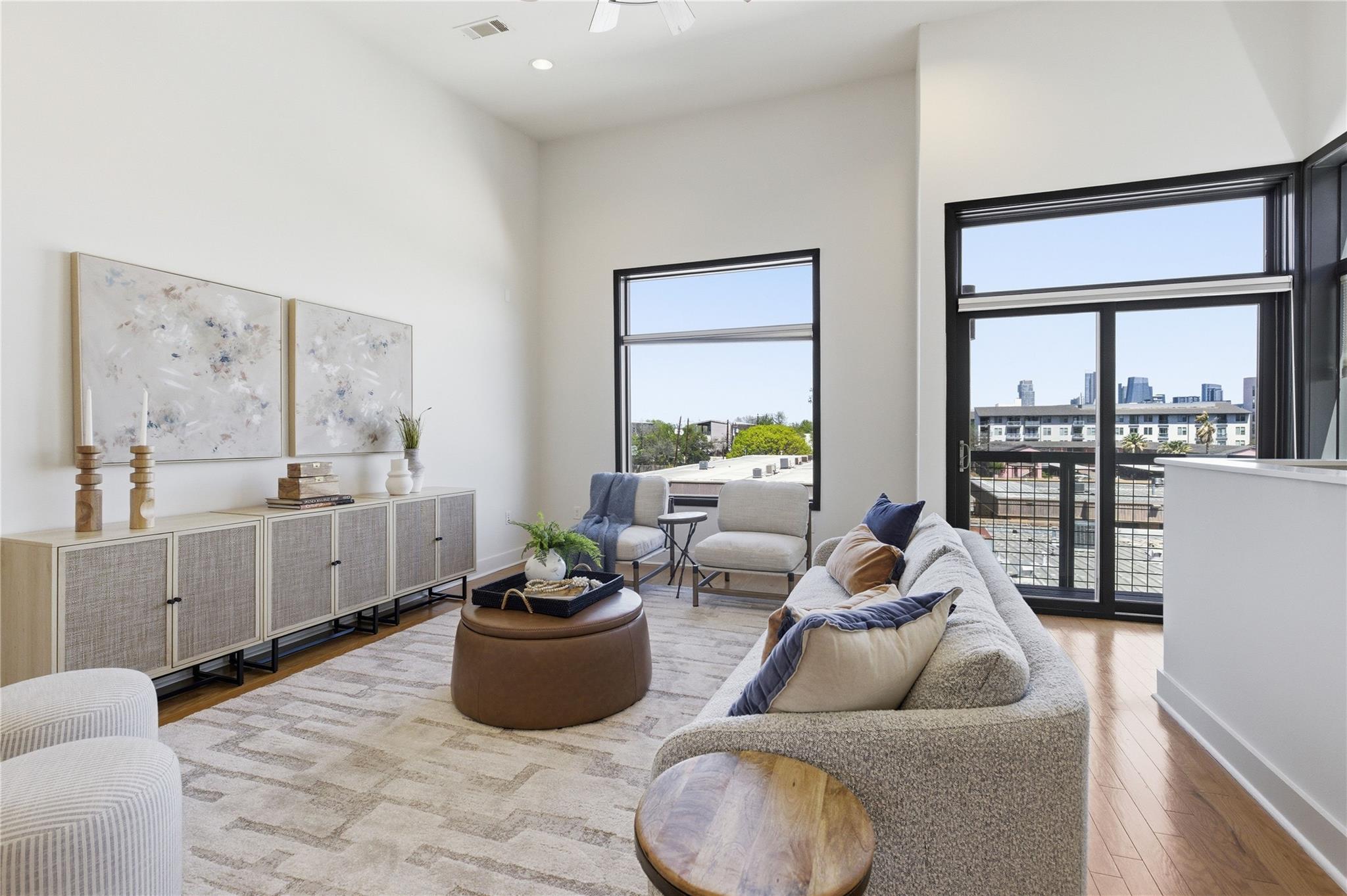 1702 S Lamar Blvd # 12, Austin, TX 78704