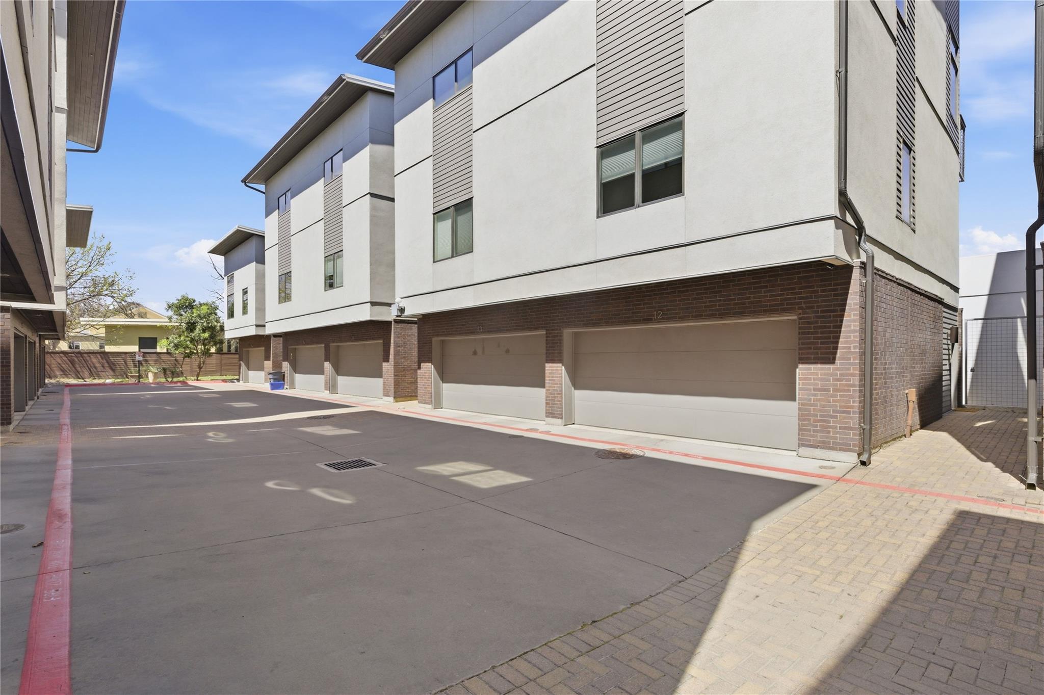 1702 S Lamar Blvd # 12, Austin, TX 78704