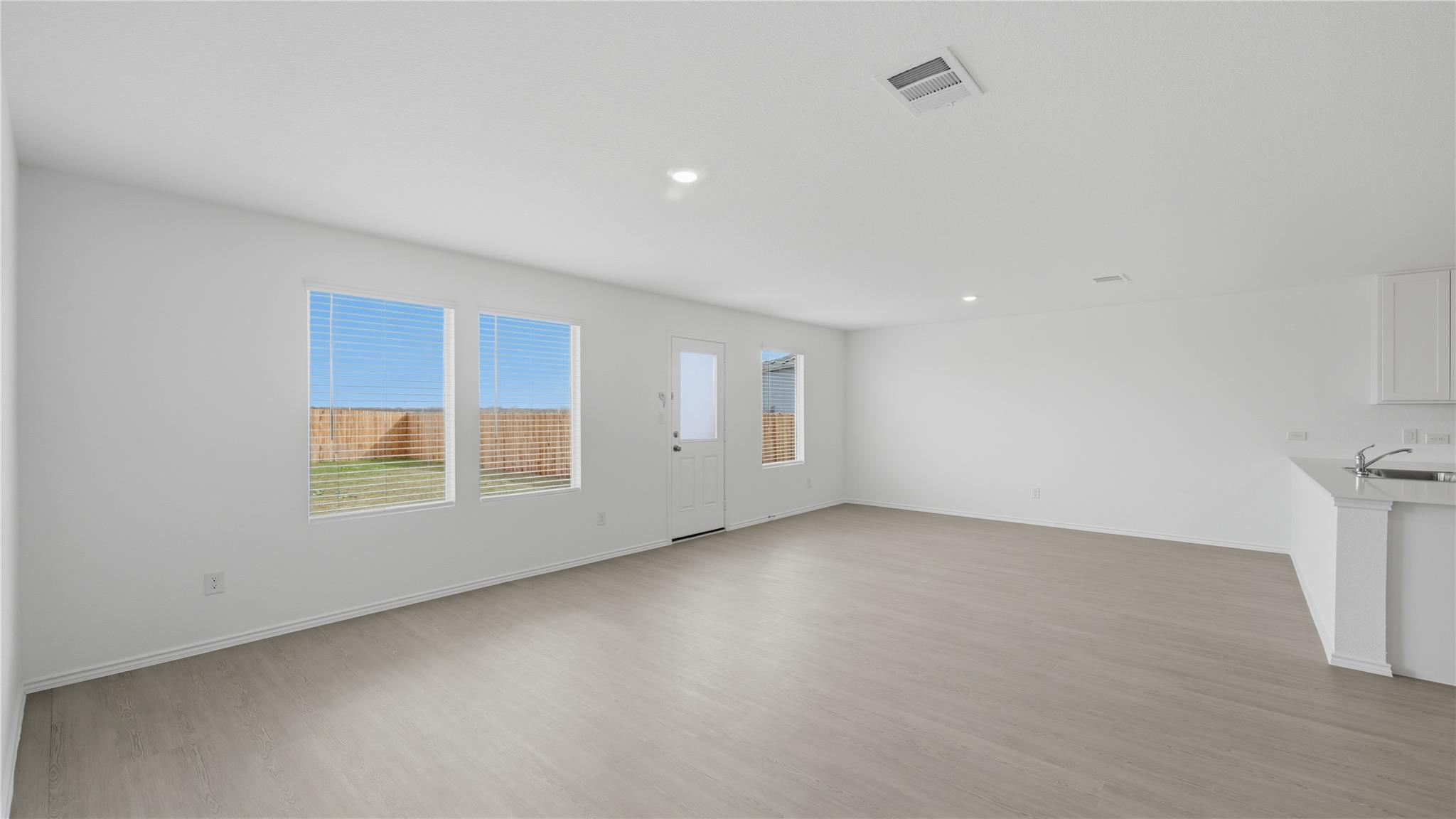 221 Stumpy St, San Marcos, TX 78666