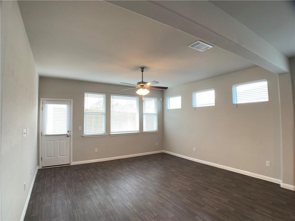 237 Michaelis Dr, Leander, TX 78641