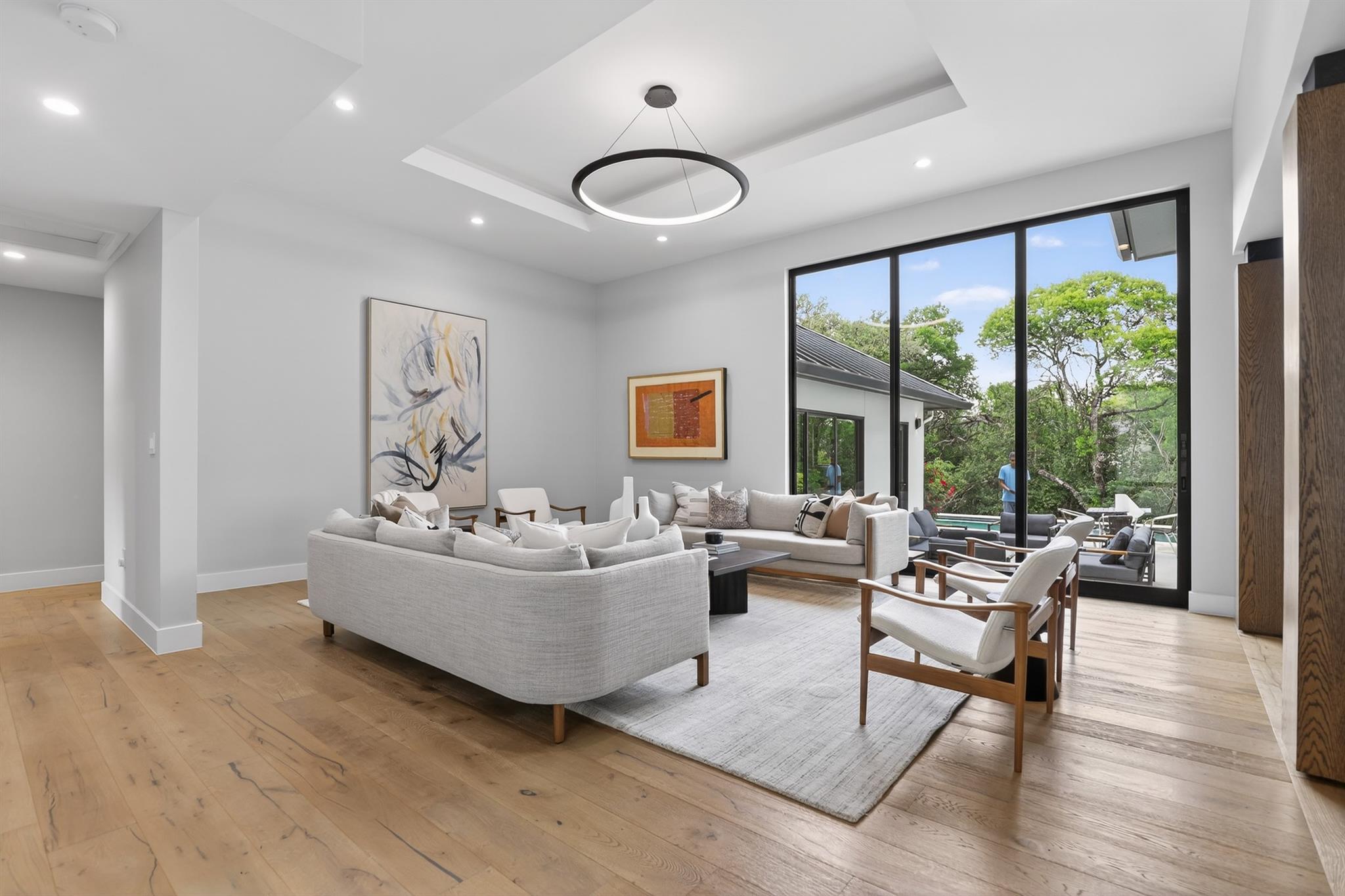 3206 Thousand Oaks Dr, Austin, TX 78746