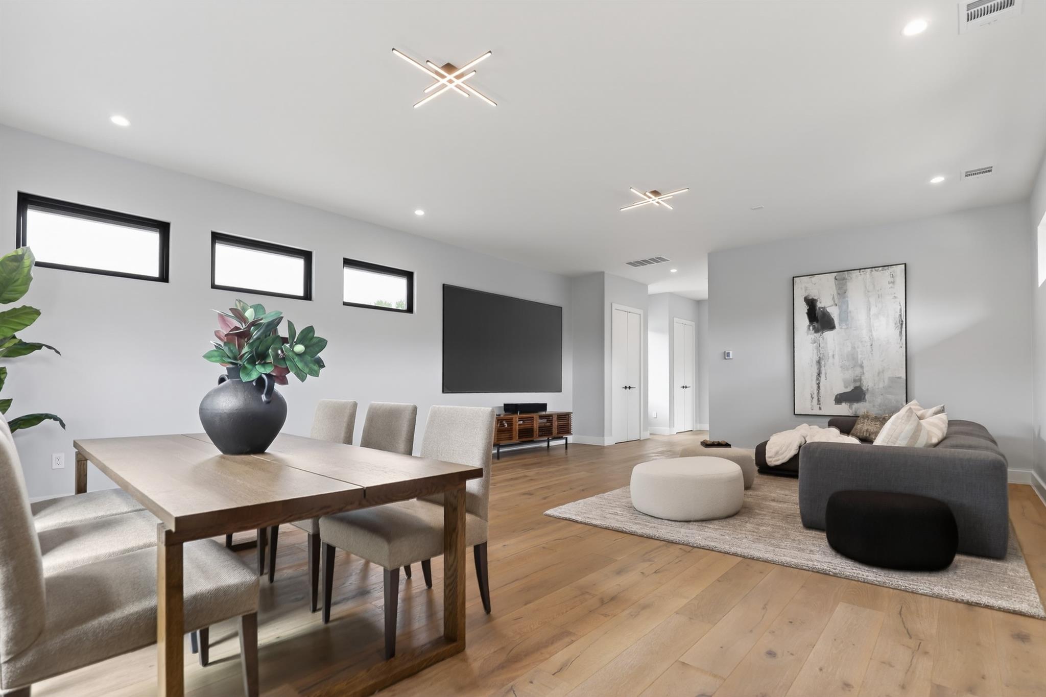 3206 Thousand Oaks Dr, Austin, TX 78746