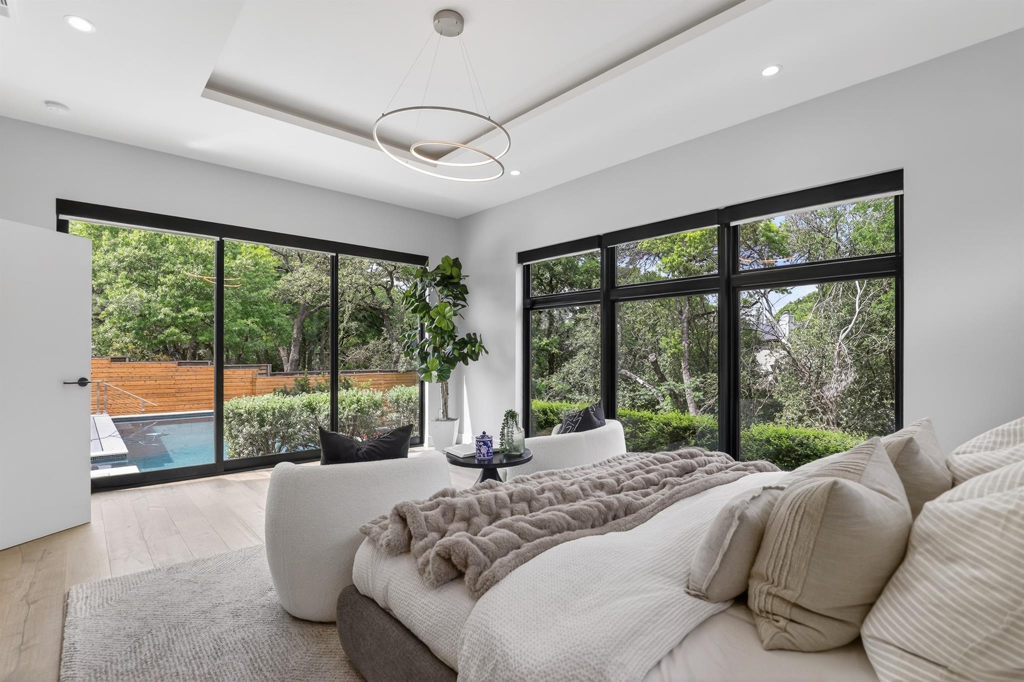 3206 Thousand Oaks Dr, Austin, TX 78746