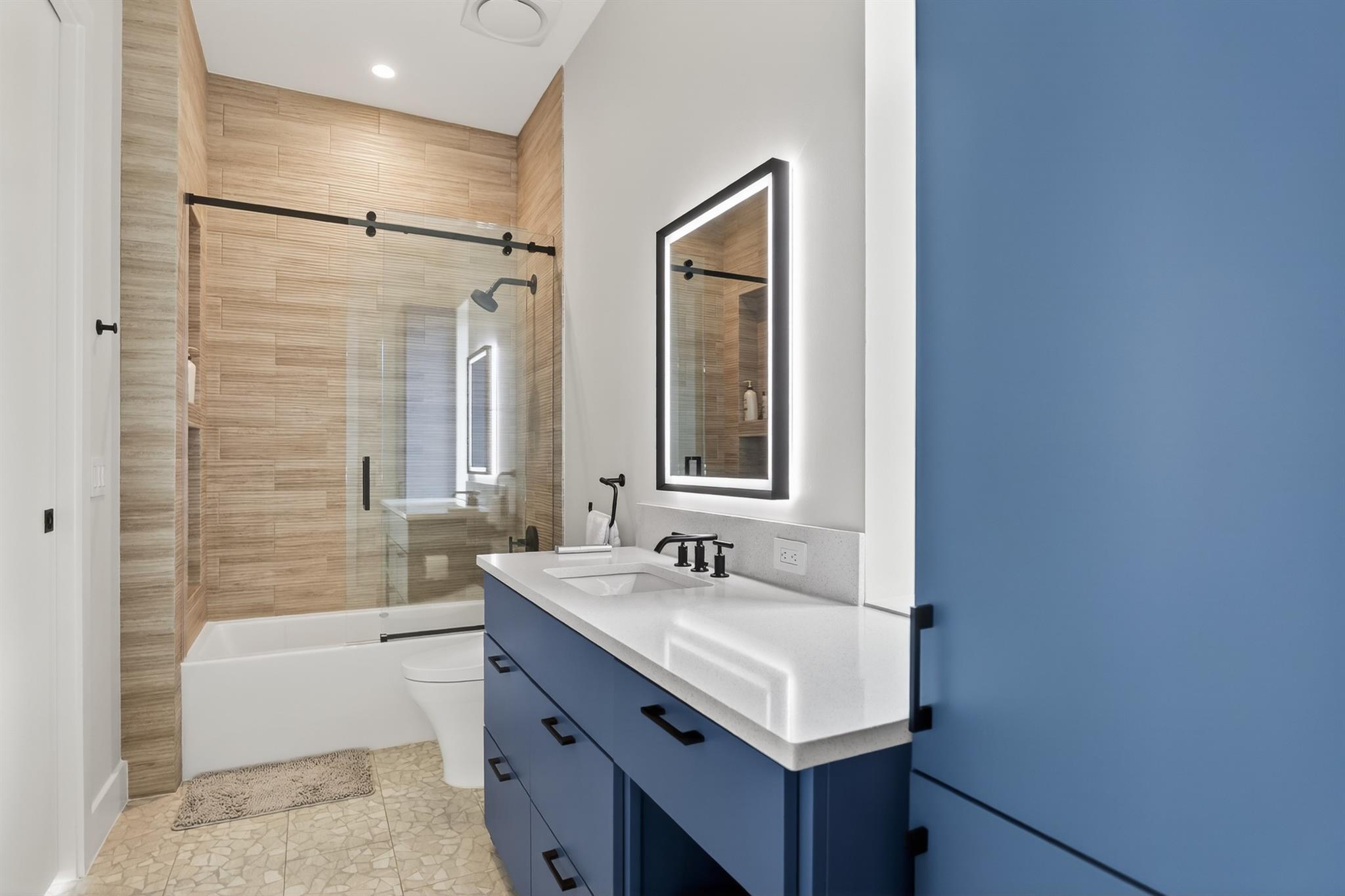 3206 Thousand Oaks Dr, Austin, TX 78746