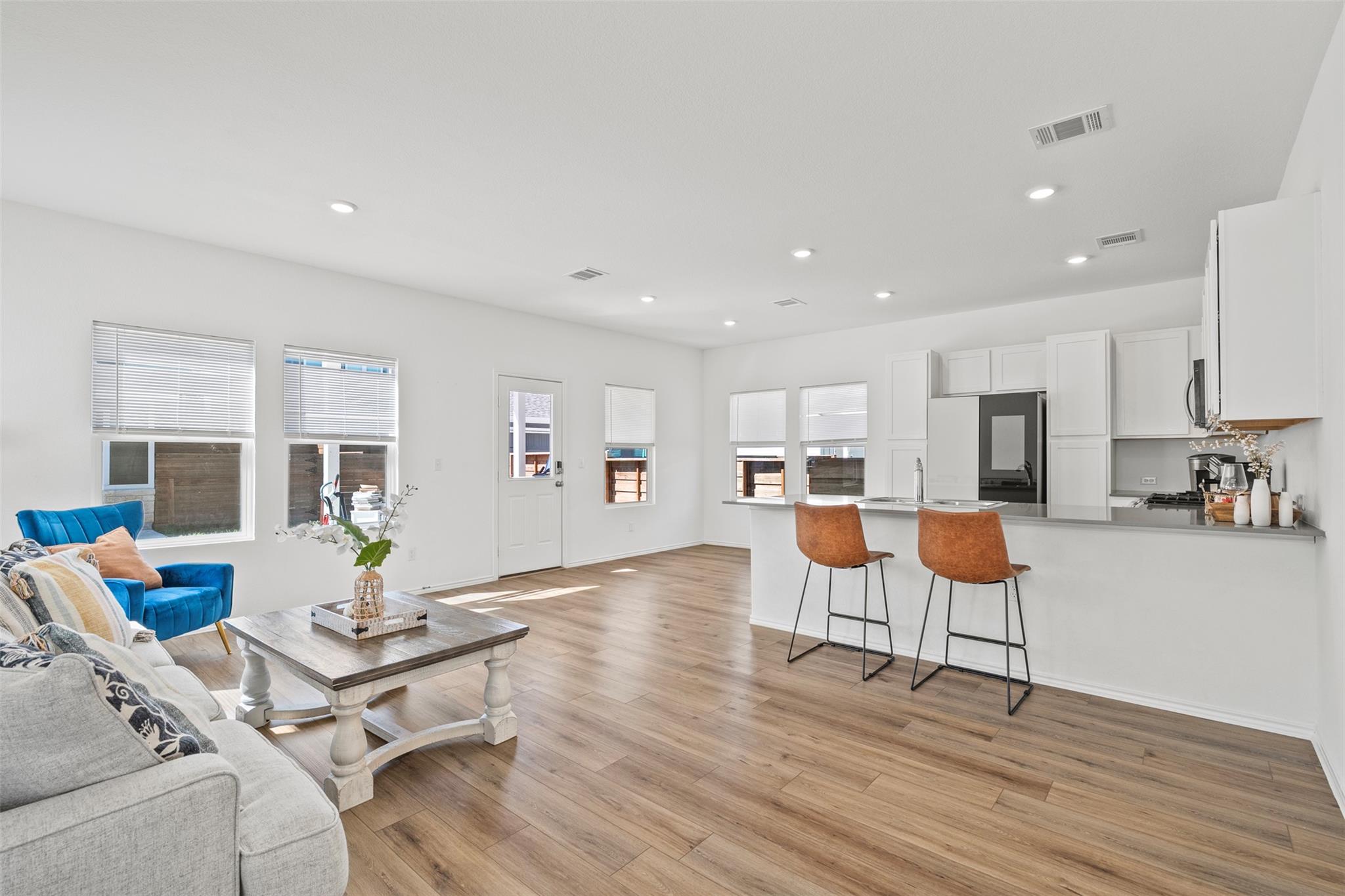 131 Santa Julia, Kyle, TX 78640