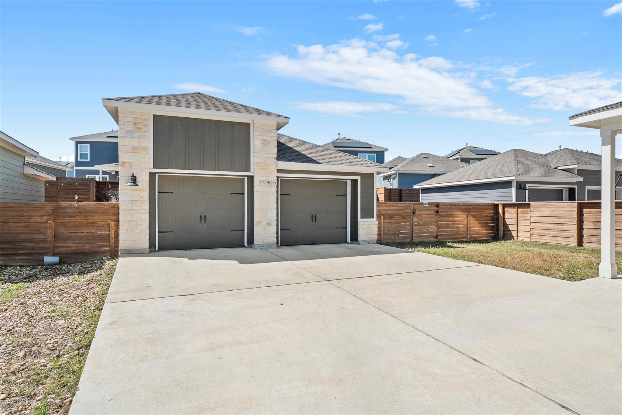 131 Santa Julia, Kyle, TX 78640