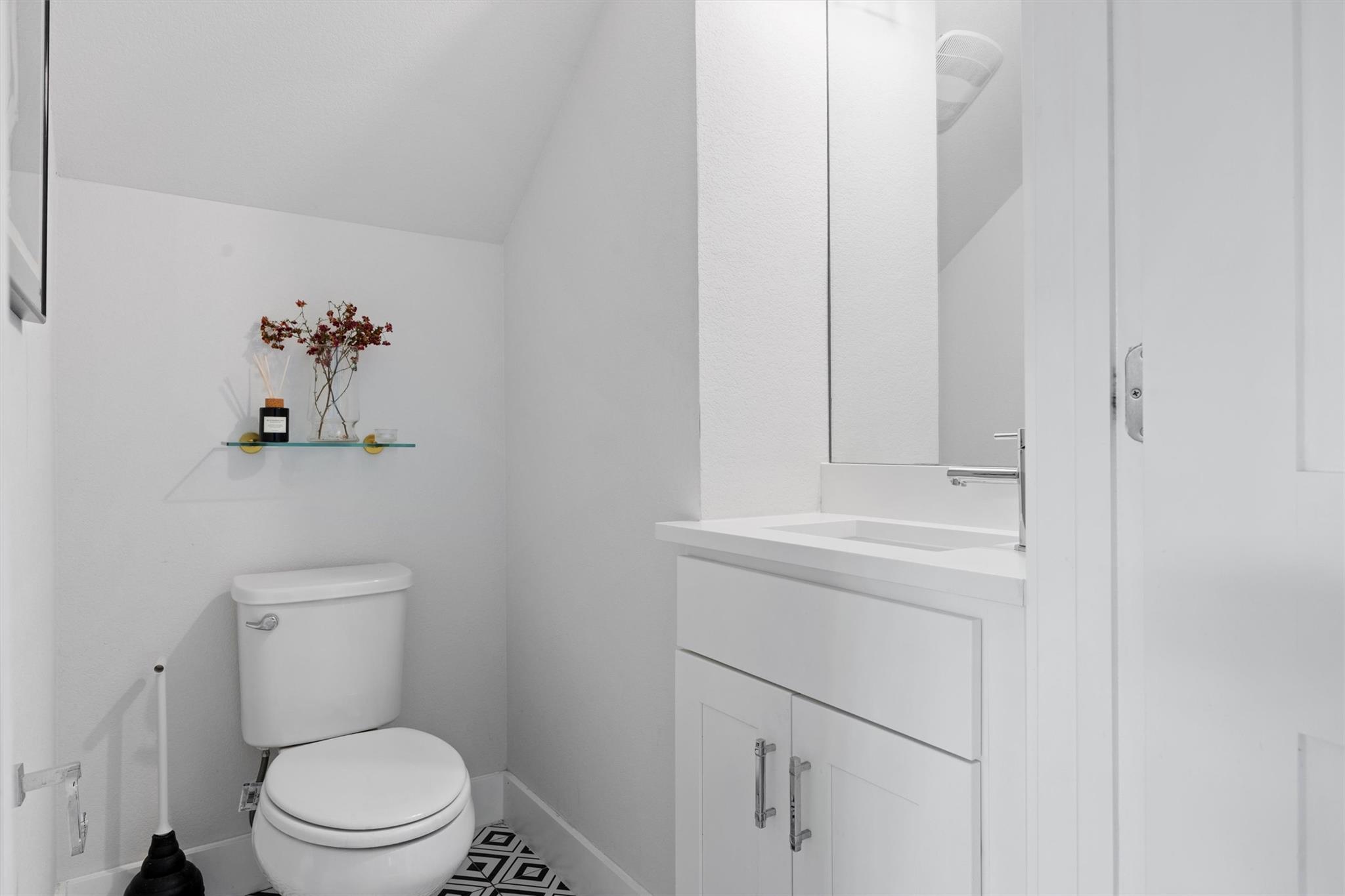 4502 Banister Ln # B, Austin, TX 78745