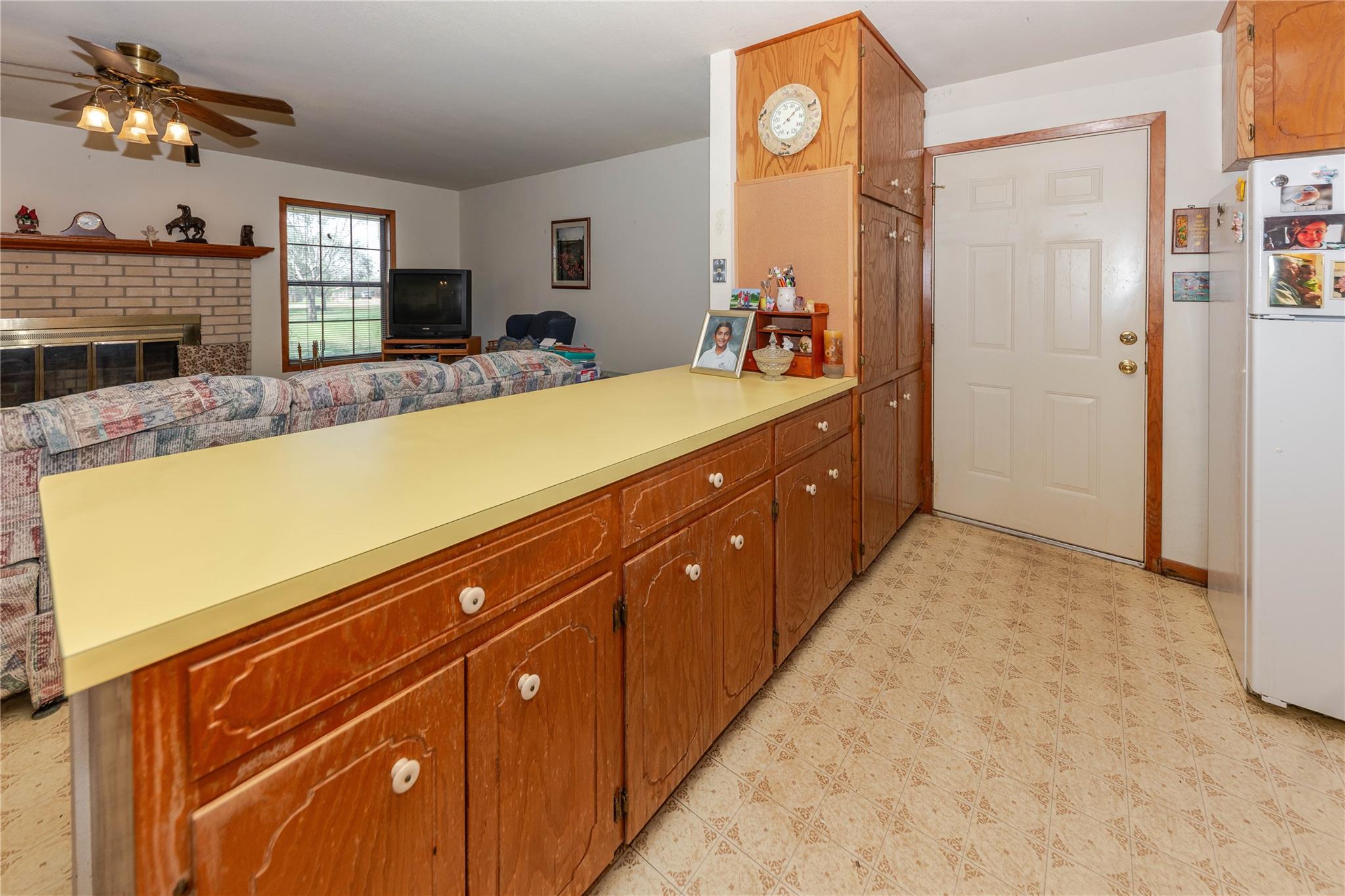 182 Norma Jean Blvd, Smithville, TX 78957