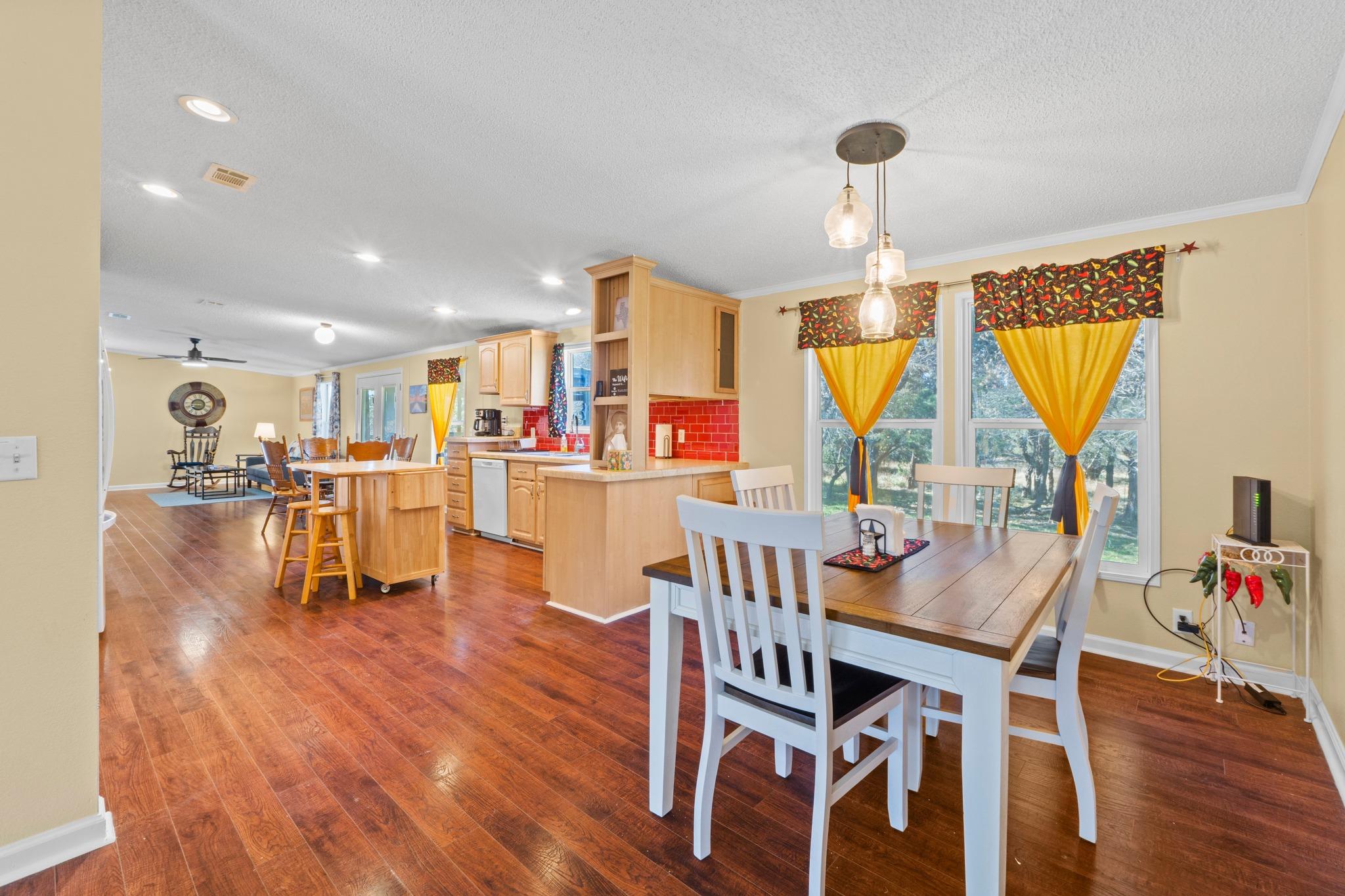 700 Mustang Ln, Killeen, TX 76549