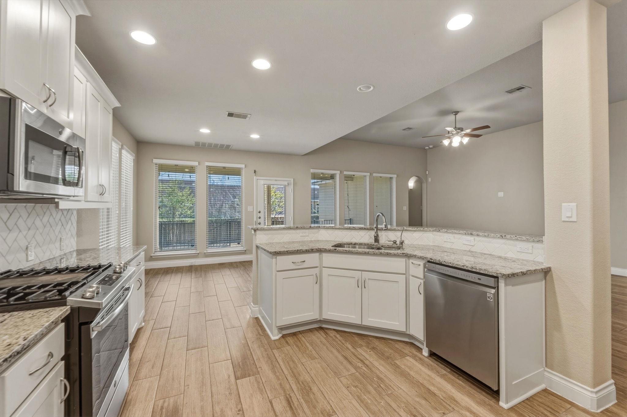 1320 LOW BRANCH Ln, Leander, TX 78641