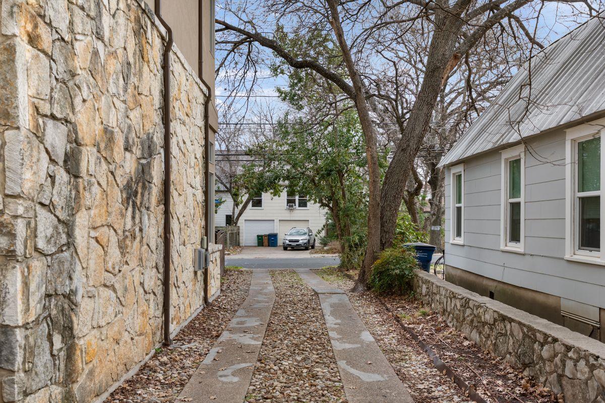 2002 Kinney Ave # A, Austin, TX 78704