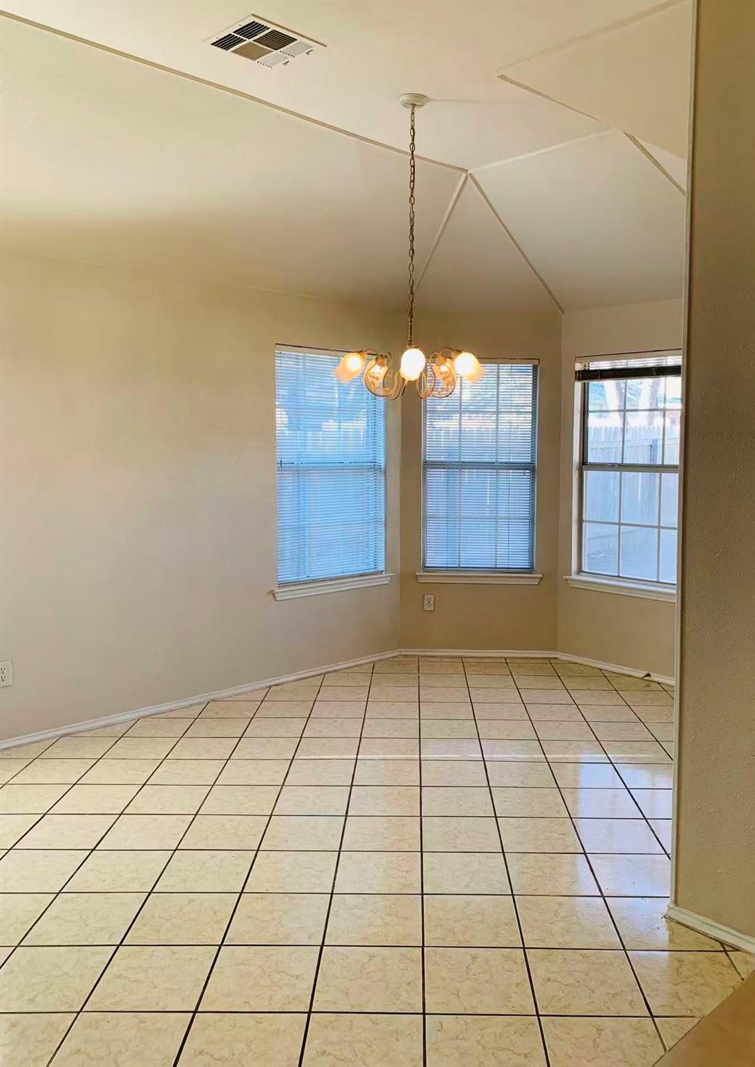 1114 Blue Fox Dr, Austin, TX 78753