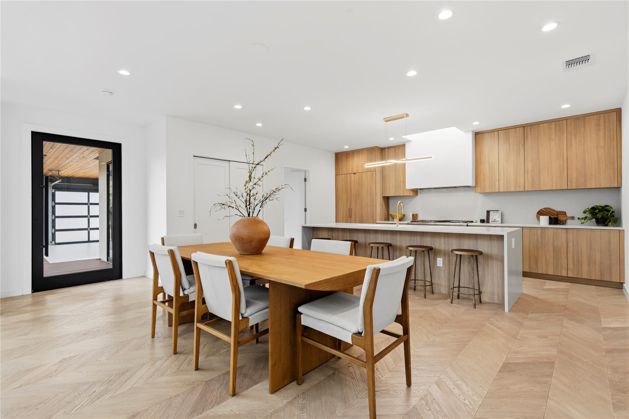 2306 S 2nd St, Austin, TX 78704