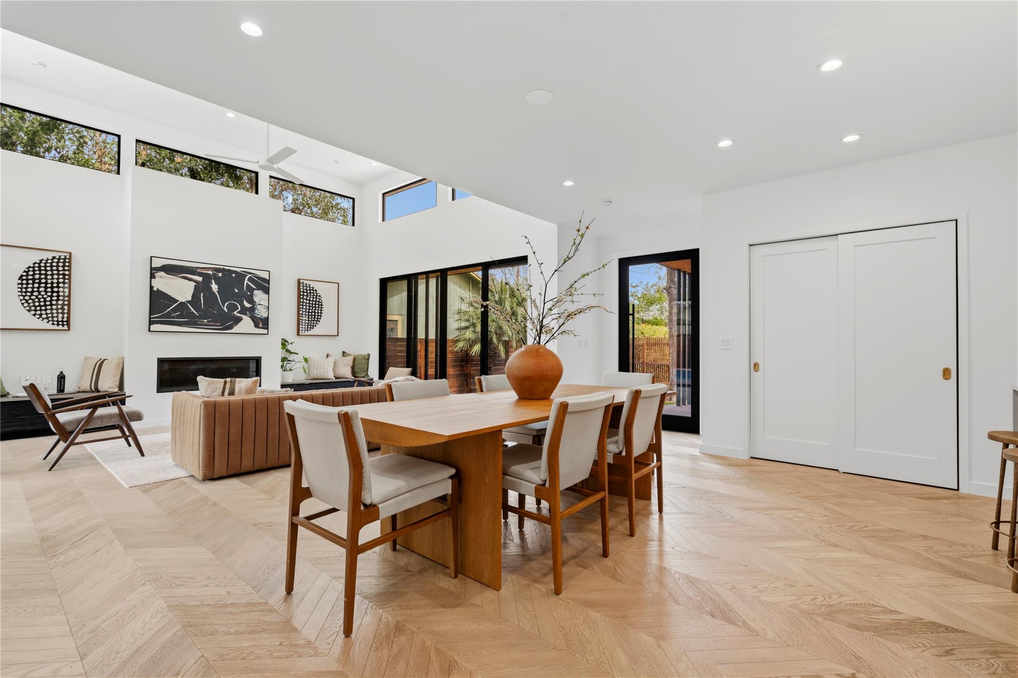 2306 S 2nd St, Austin, TX 78704