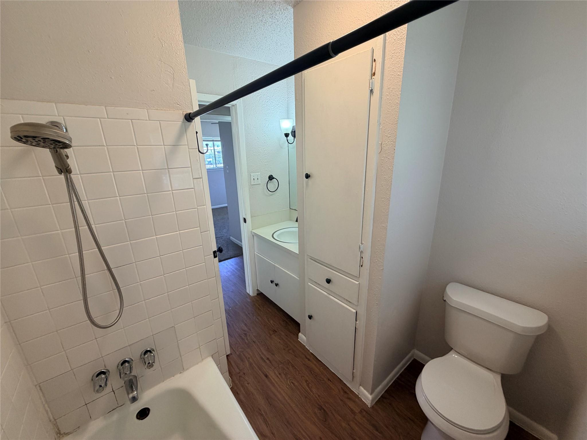 8520 Woodstone Dr, Austin, TX 78757