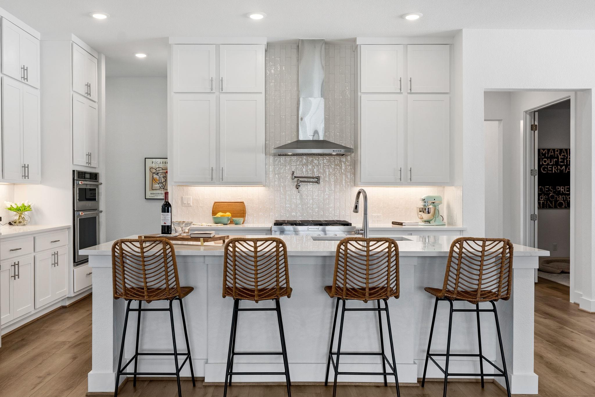 306 Bridge Water Loop, Dripping Springs, TX 78620