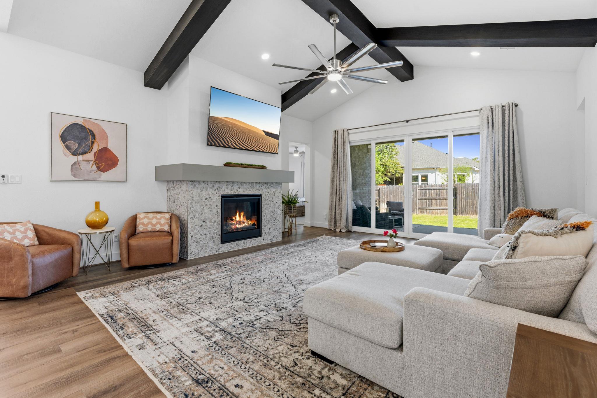 306 Bridge Water Loop, Dripping Springs, TX 78620