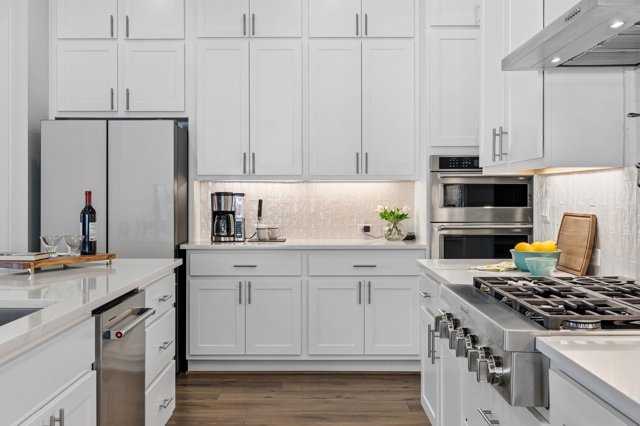 306 Bridge Water Loop, Dripping Springs, TX 78620