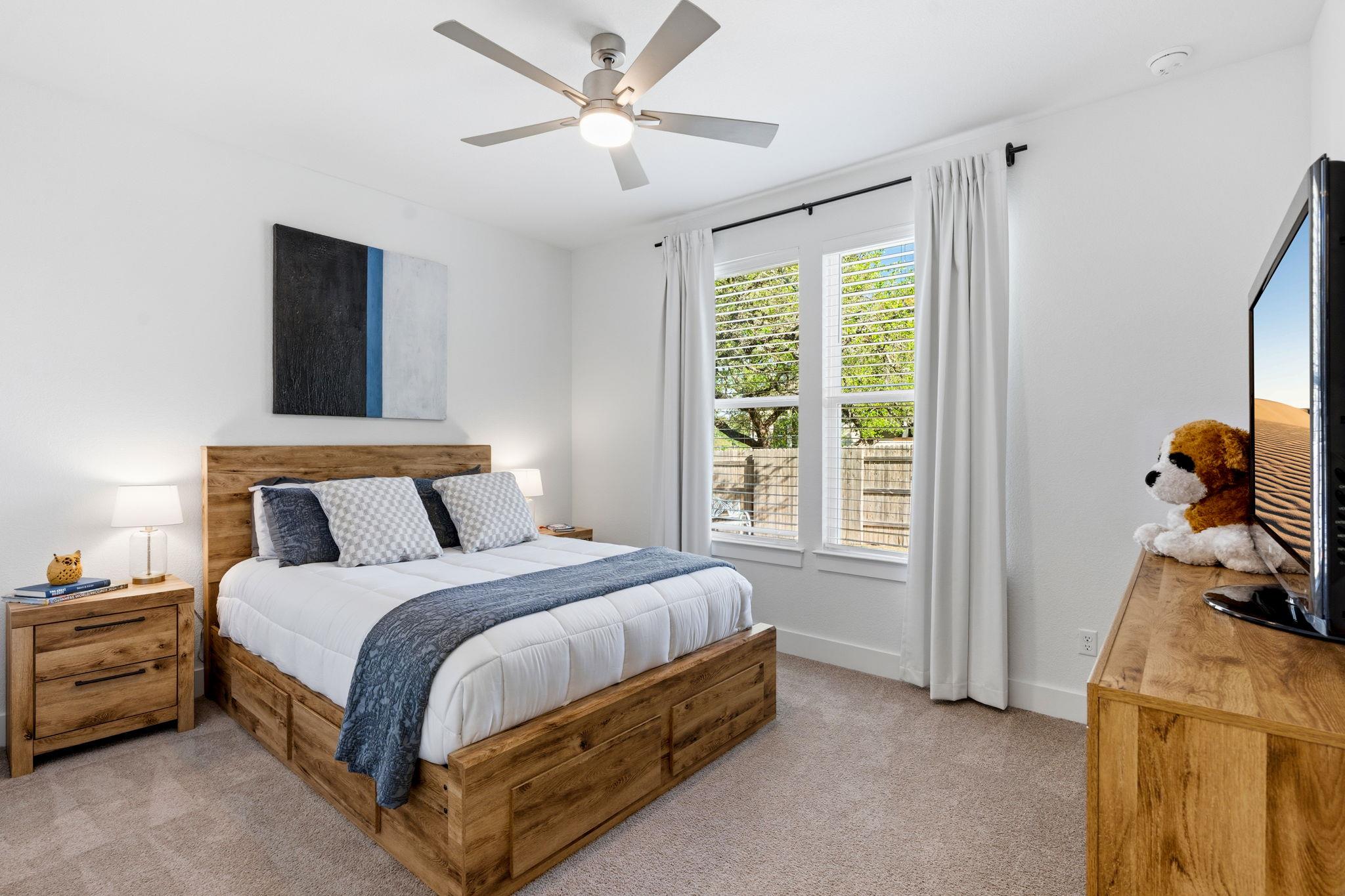 306 Bridge Water Loop, Dripping Springs, TX 78620