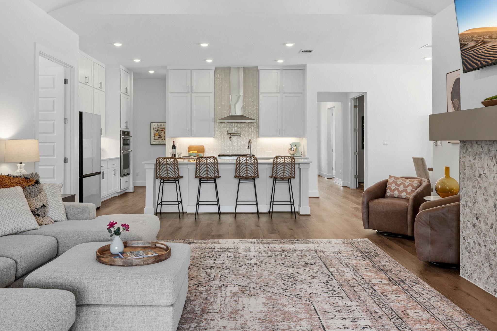 306 Bridge Water Loop, Dripping Springs, TX 78620